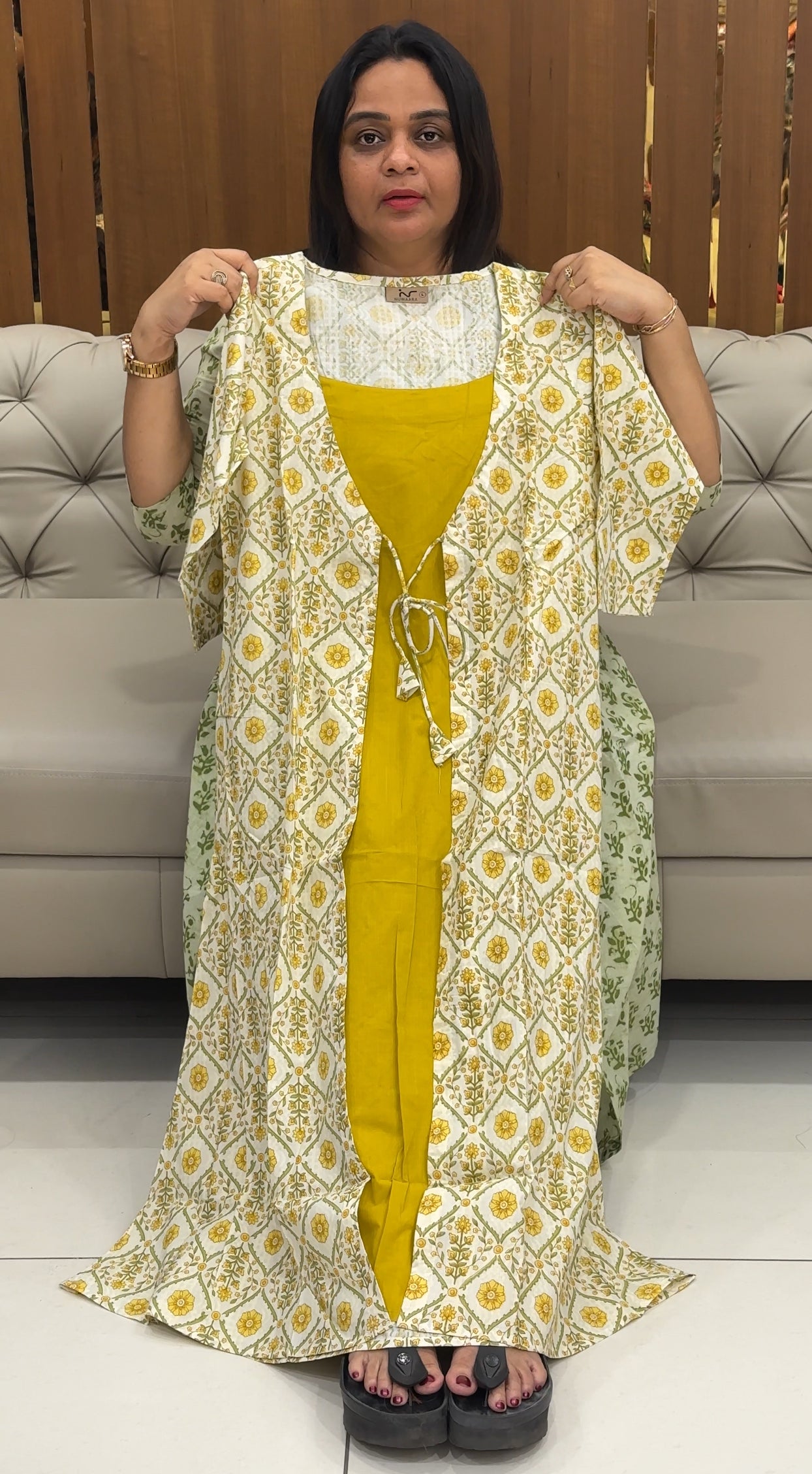 IHA'S IN-HOUSE COTTON TOP AND JACKETS - IHA 28861