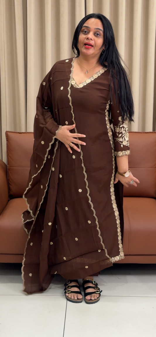 FORWARD LINEN TOP, BOTTOM AND DUPATTA - IHA 35242