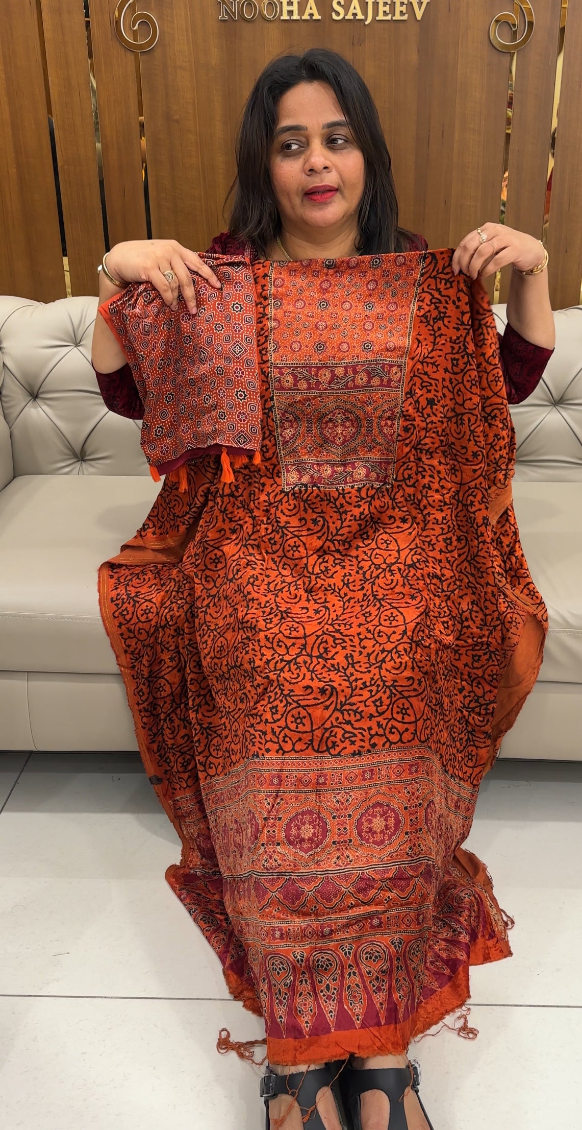 VELVET UNSTITCHED SALWAR SUITS - IHA 25940