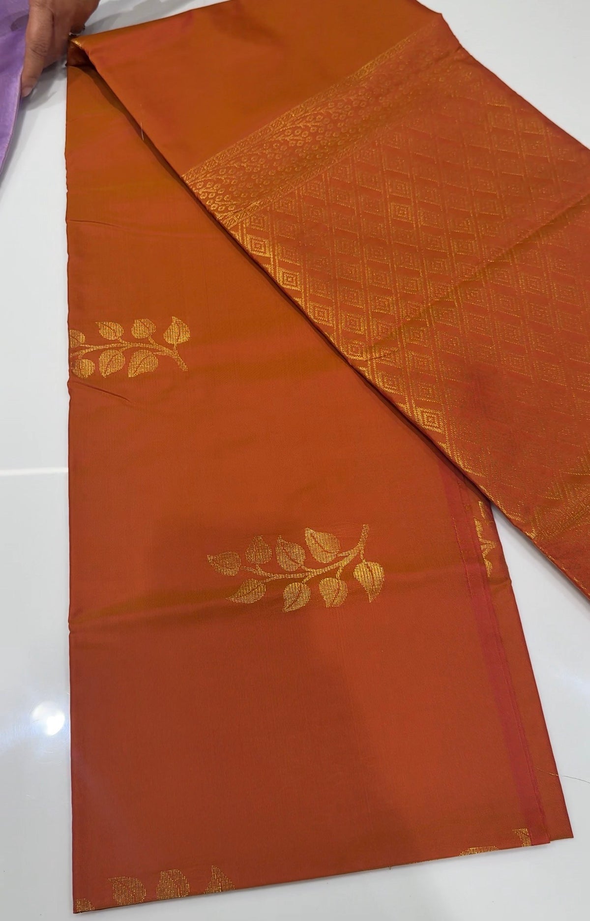 OFFER SALES SAREES - IHA 35439