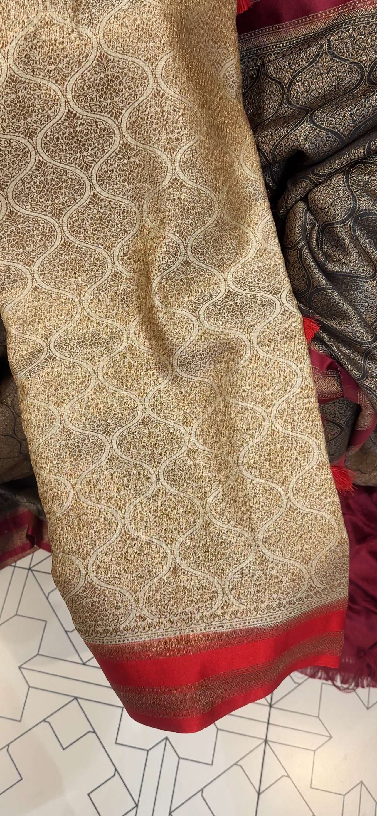 KATAN BANARASI SAREES - IHA 35062