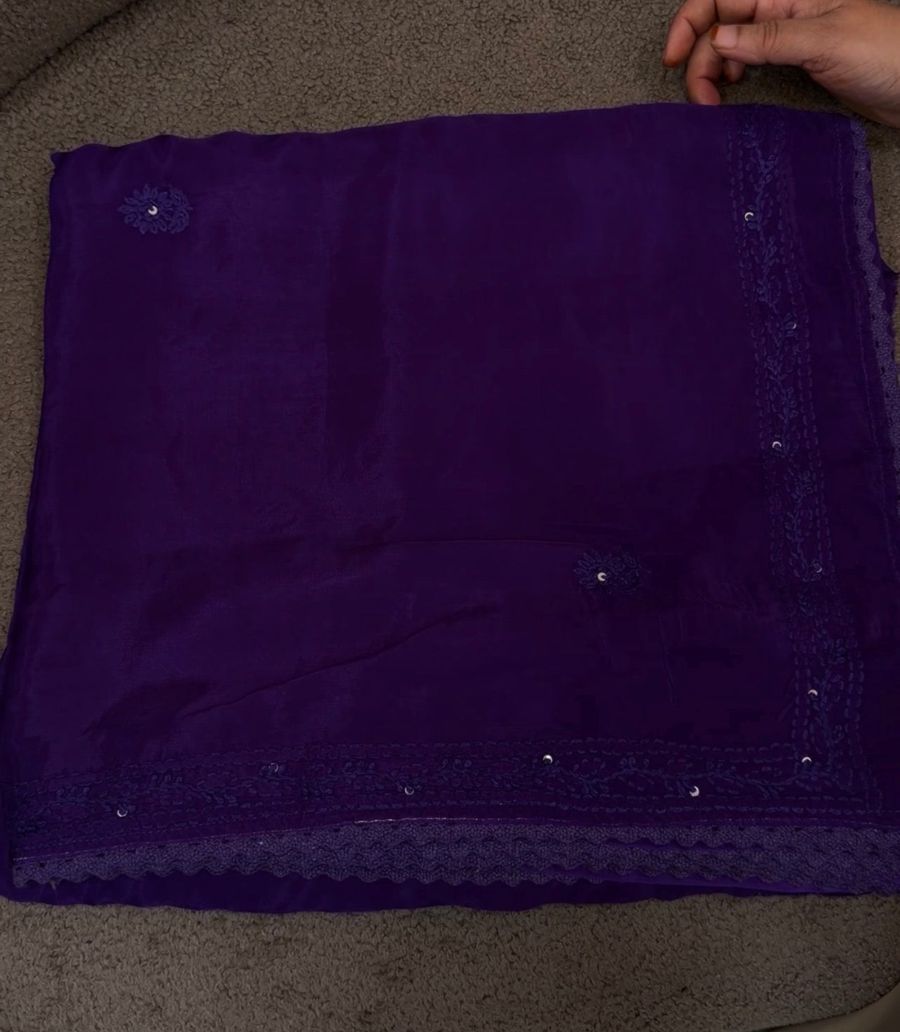 LUCKNOWI CHIKANKARI SAREES - IHA 33000