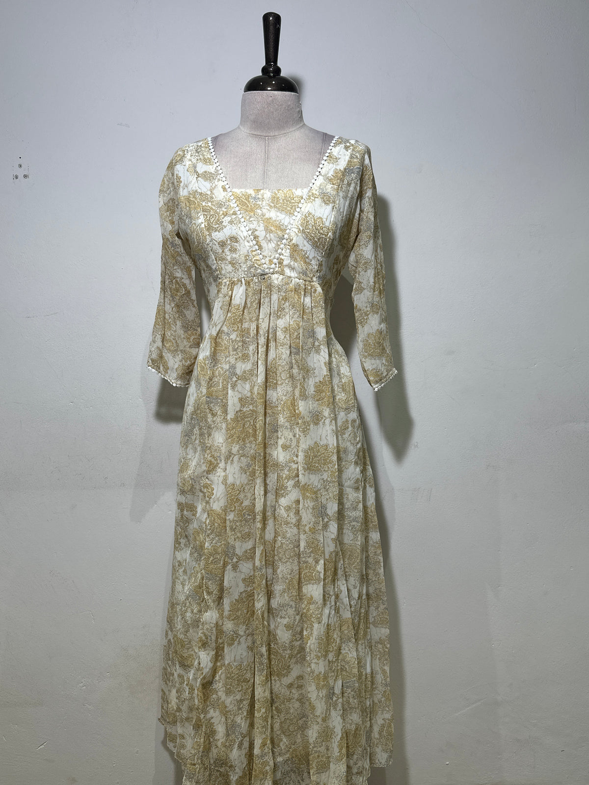 OFFER SALES TOP'S - IHA 35166