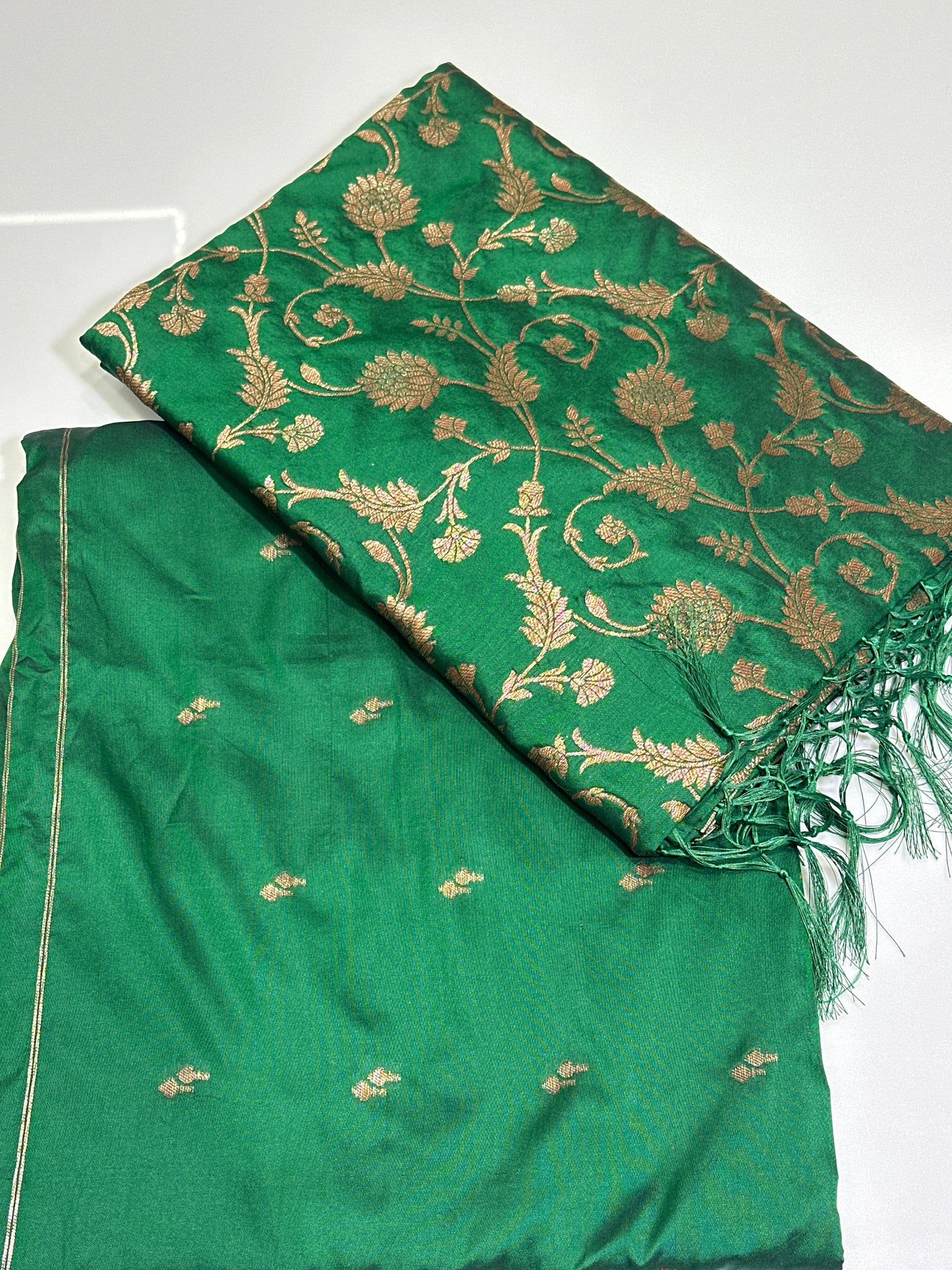 OFFER SALES UNSTITCHED SALWAR SUITS -  IHA 33441
