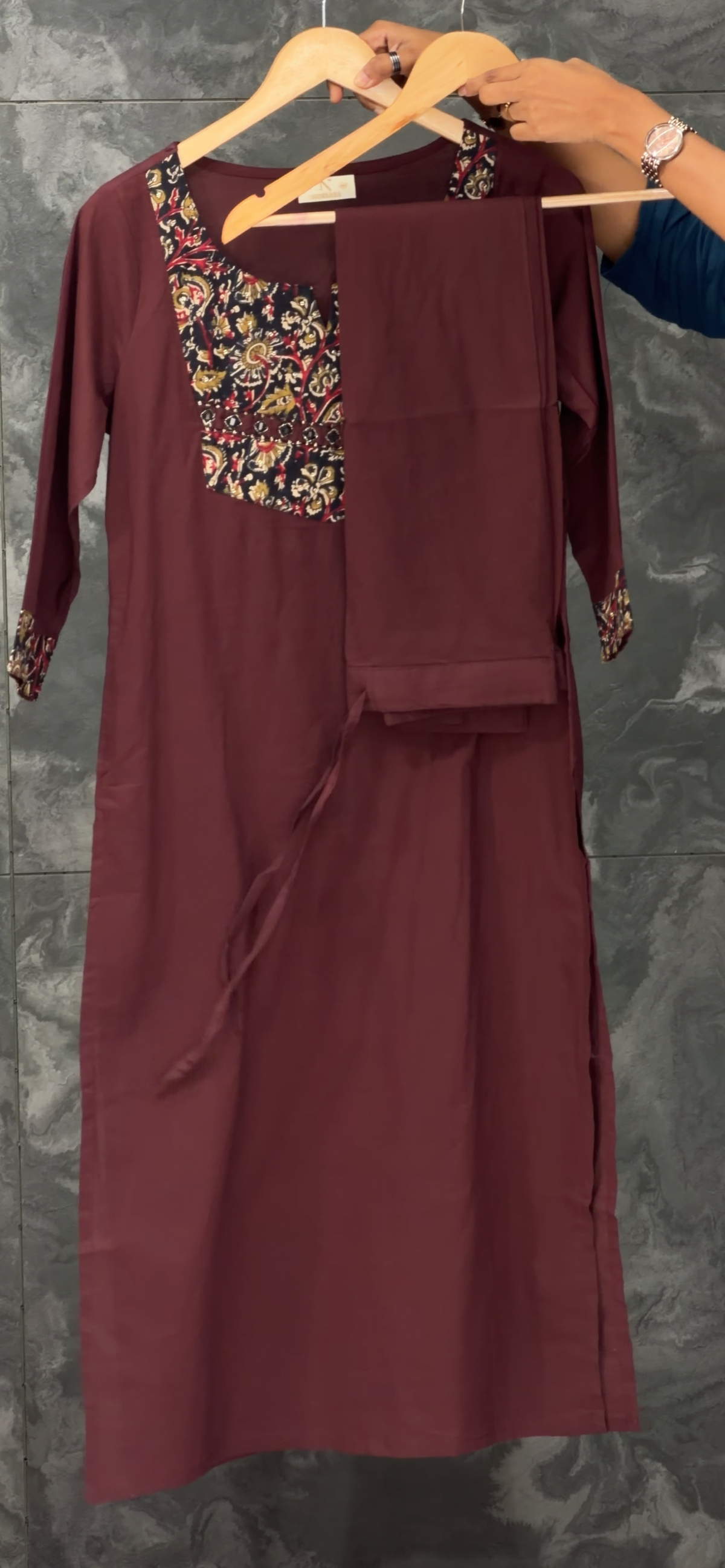 READY TO WEAR TOP AND BOTTOM- IHA 35985