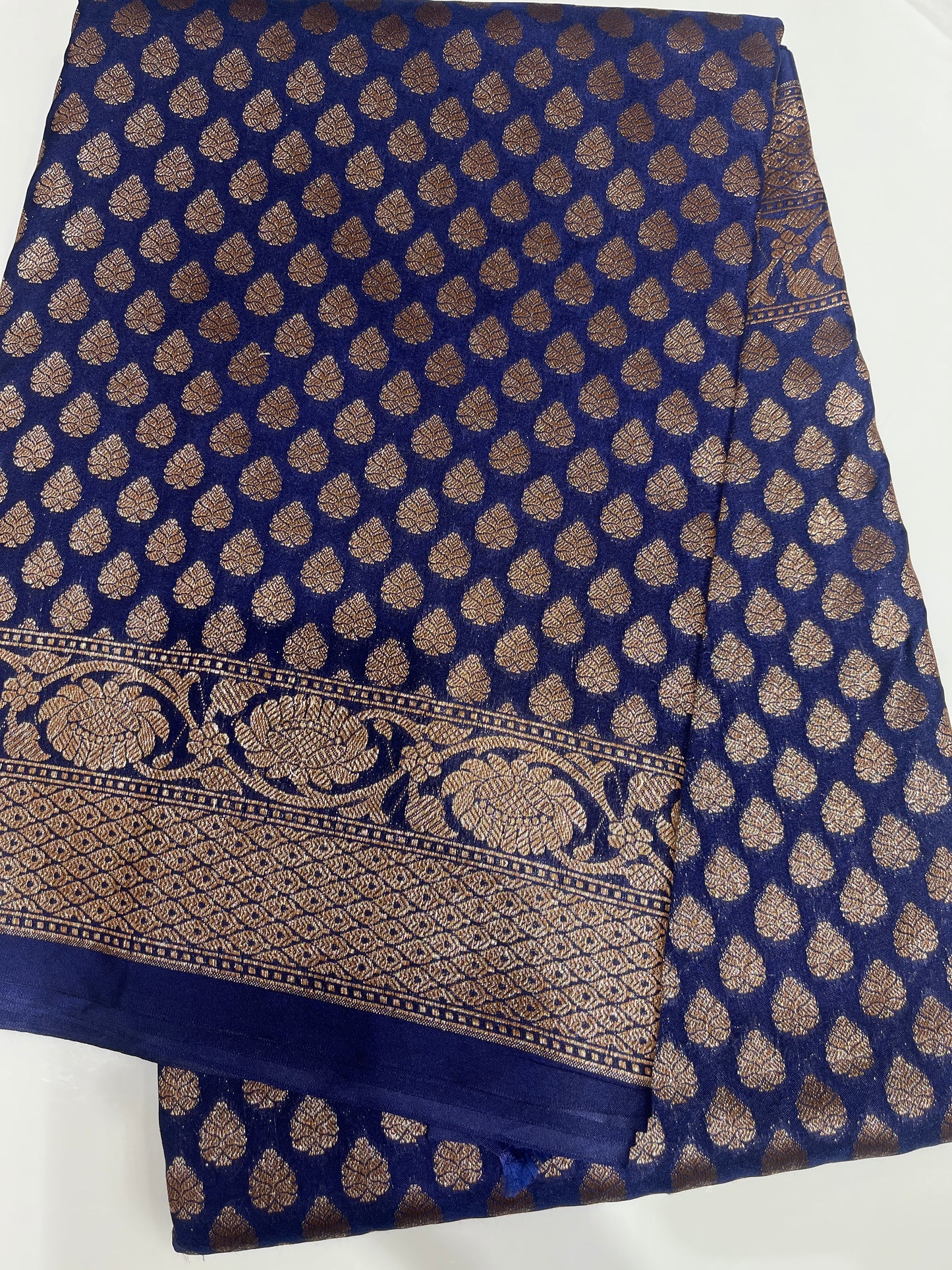 OFFER SALES SAREES -  IHA 34228