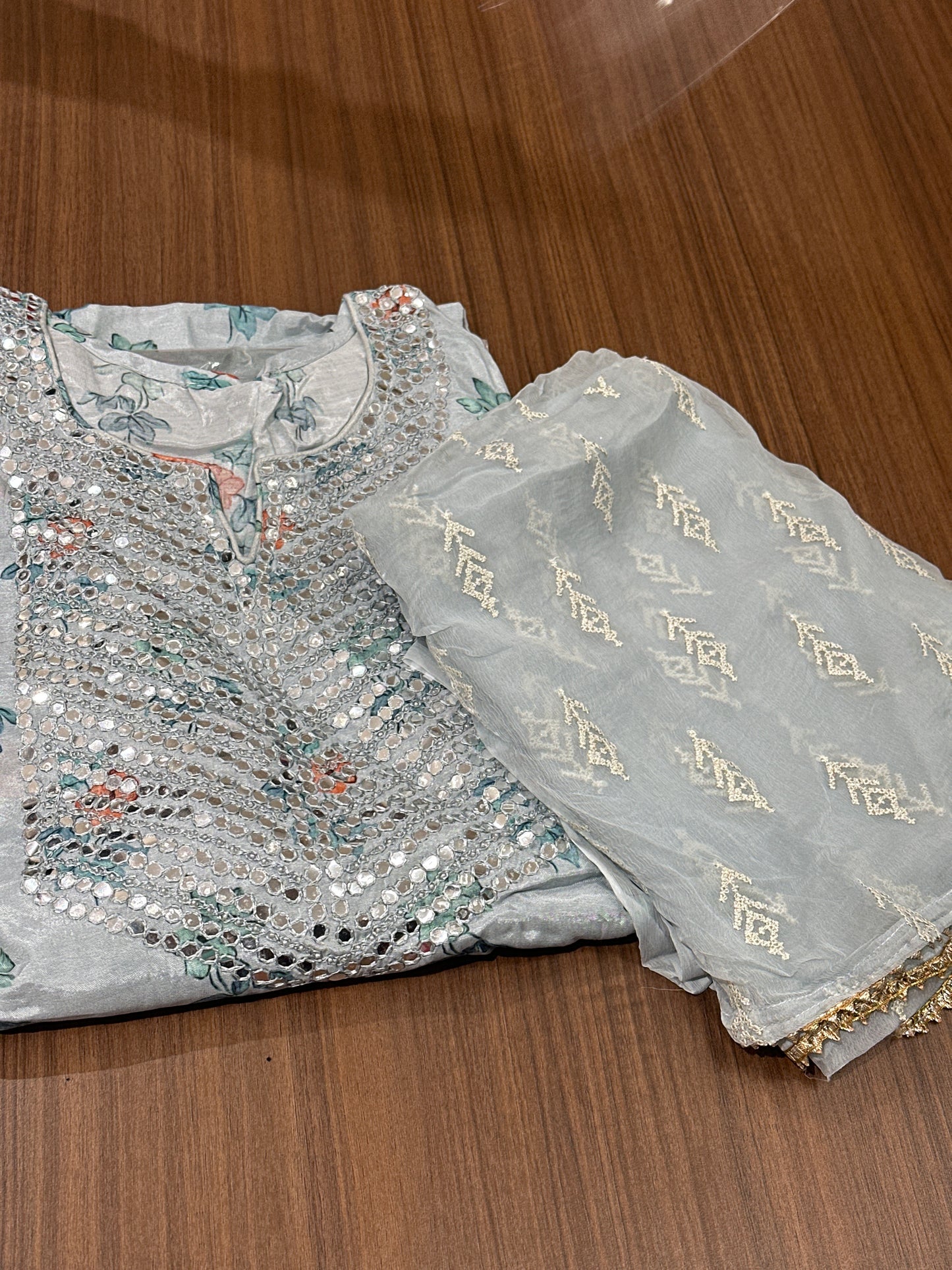 OFFER SALES UNSTITCHED SALWAR SUITS -  IHA 33925