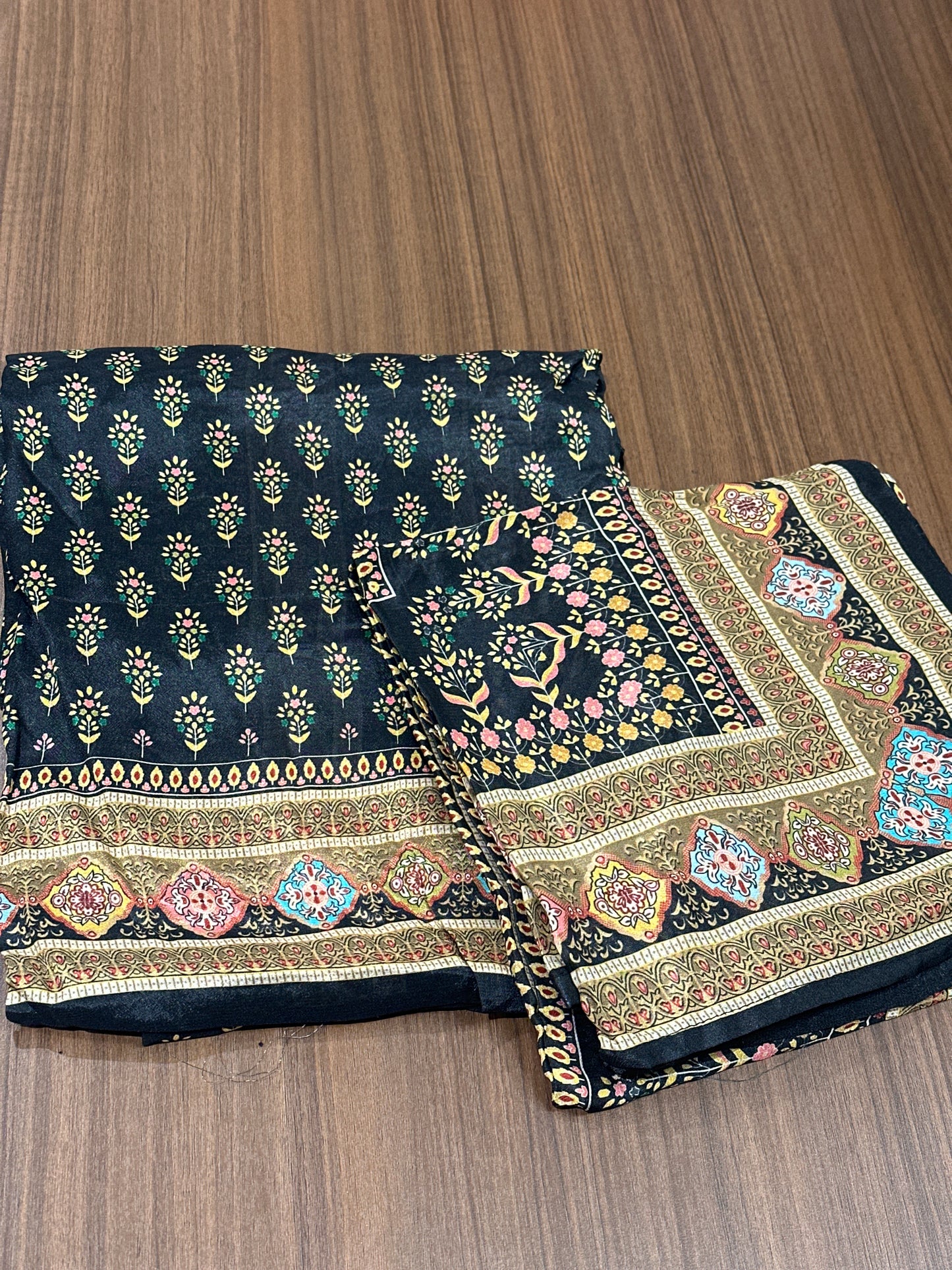 OFFER SALES UNSTITCHED SALWAR SUITS -  IHA 33925