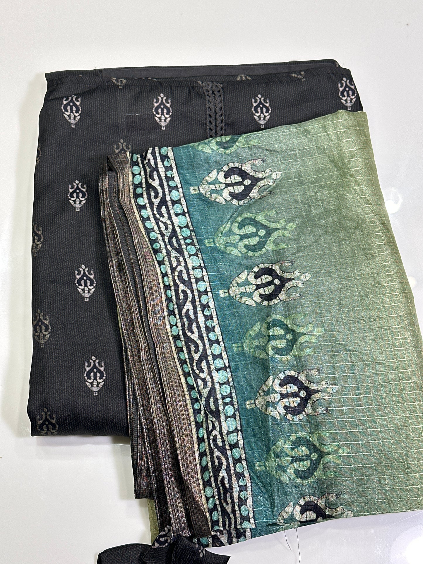 OFFER SALES UNSTITCHED SALWAR SUITS -  IHA 33695