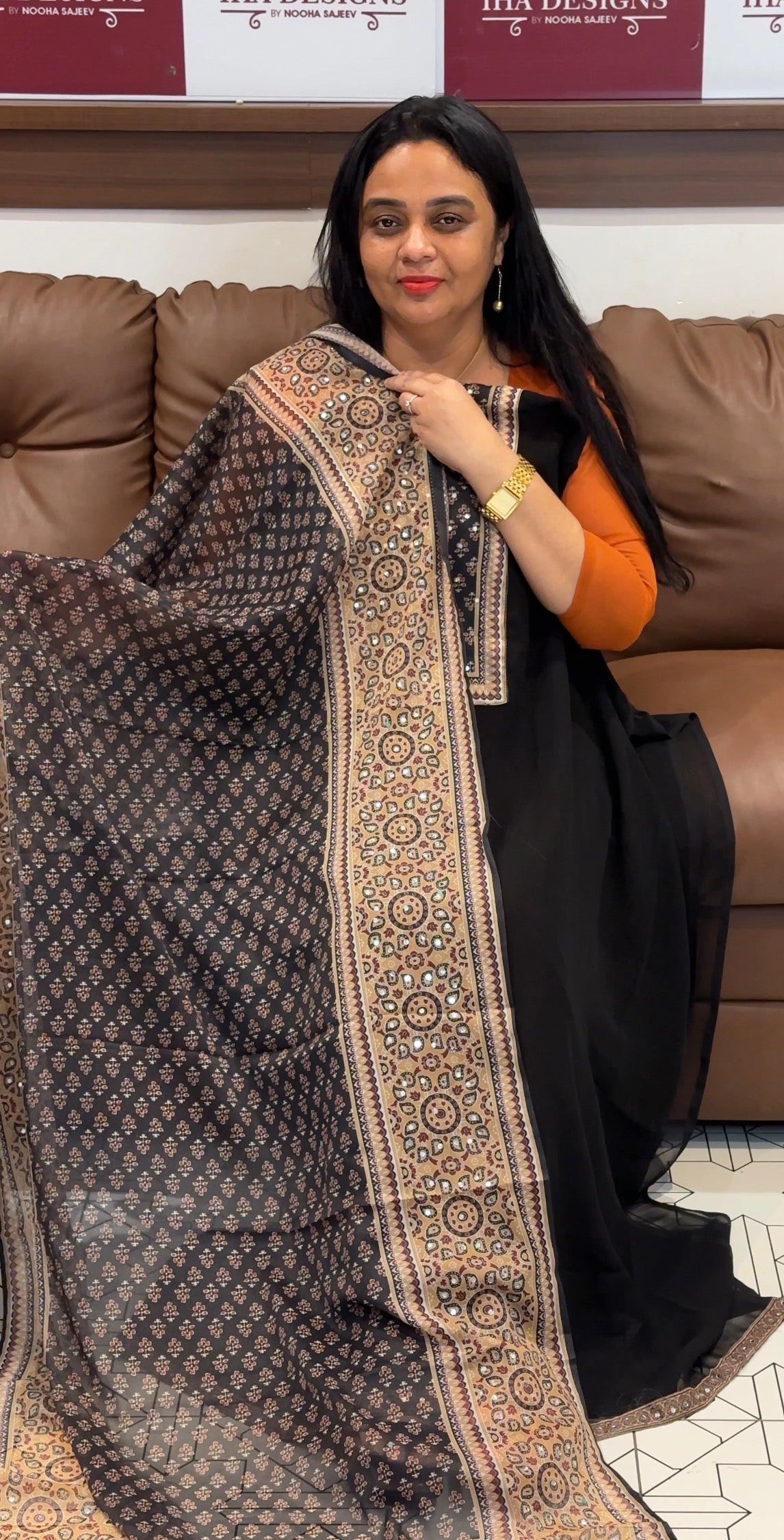 GEORGETTE UNSTITCHED SALWAR SUITS - IHA 35471