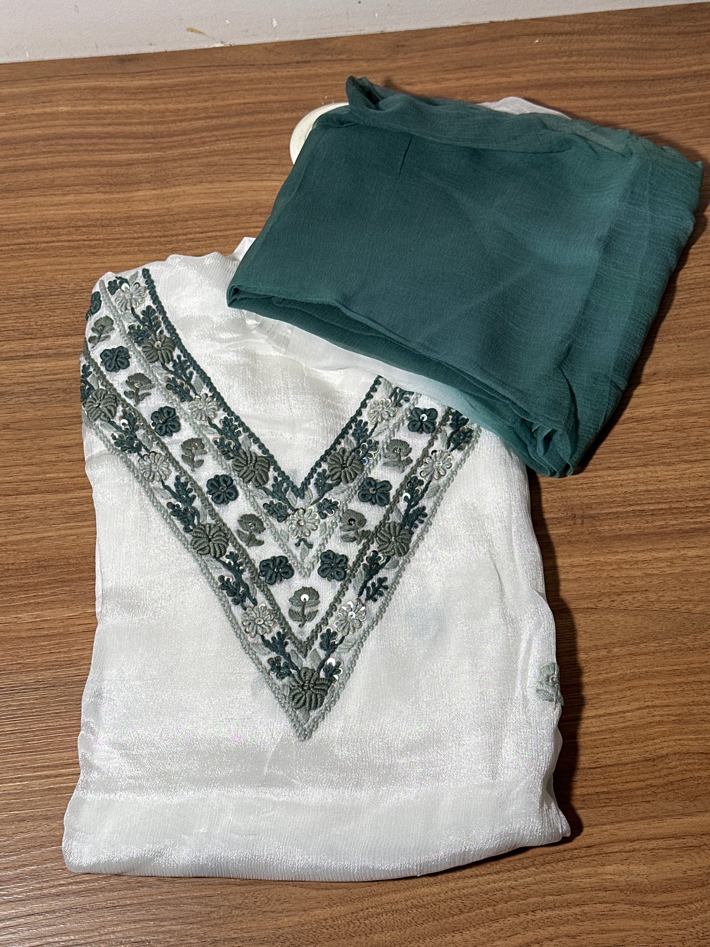OFFER SALES UNSTITCHED SALWAR SUITS -  IHA 33613