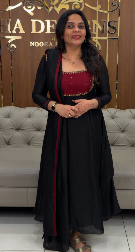 IHA'S IN-HOUSE HAND WORKED ALINE TOP AND DUPATTA - IHA 32817