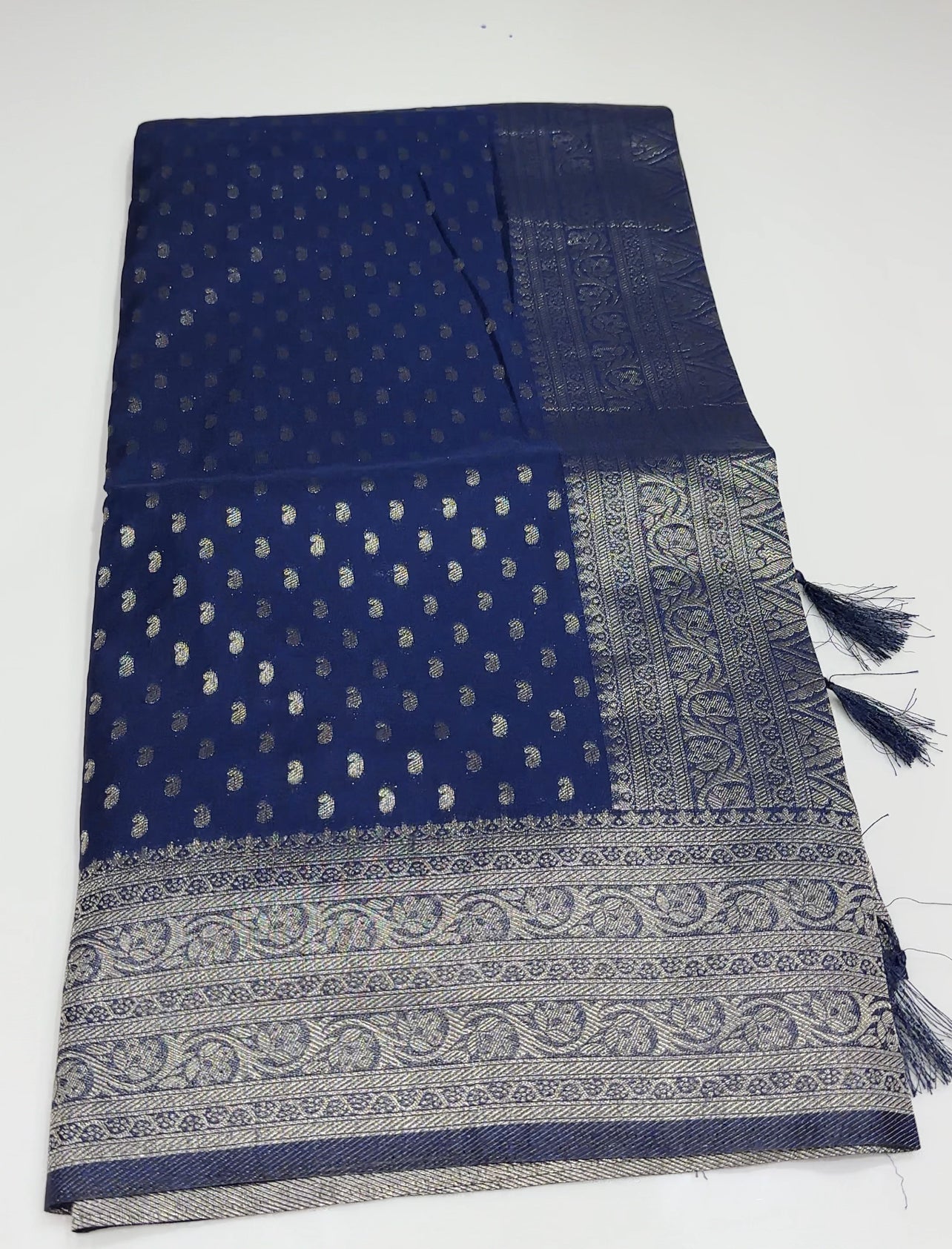 SEMI BANARASI SAREES - IHA 27348