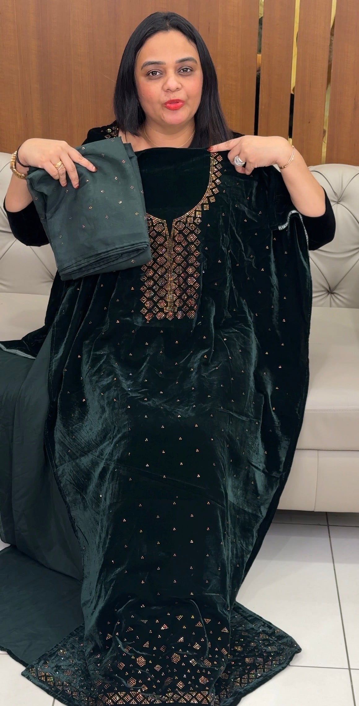 VELVET UNSTITCHED SALWAR SUITS - IHA 32951