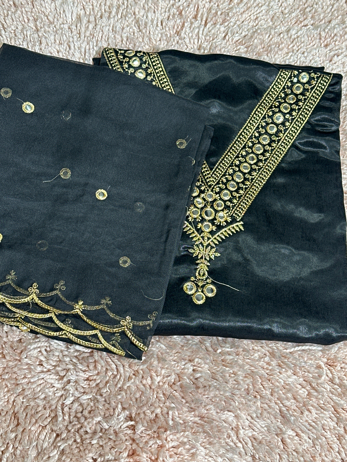 OFFER SALES UNSTITCHED SALWAR SUITS -  IHA 35958