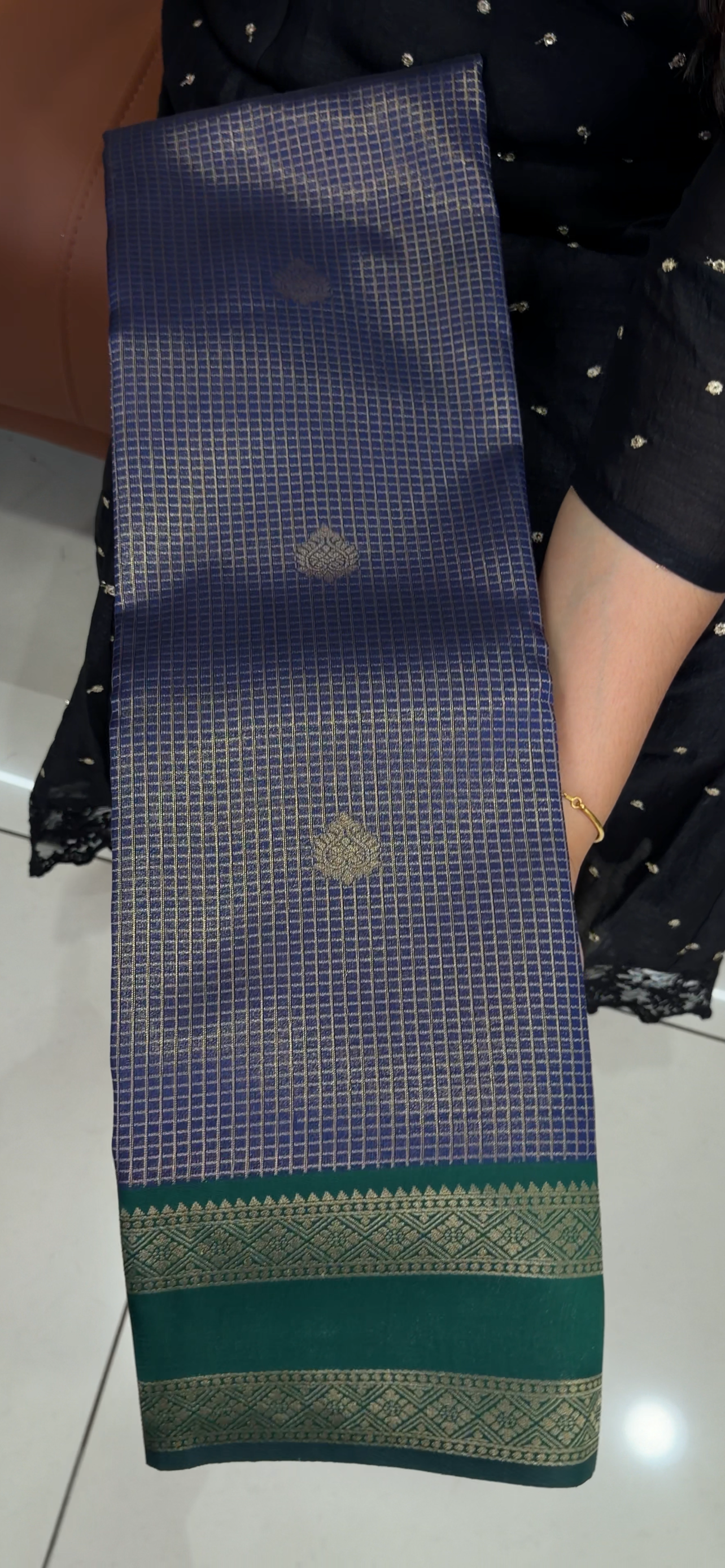 BUDGET BUY SAREES - IHA 33455
