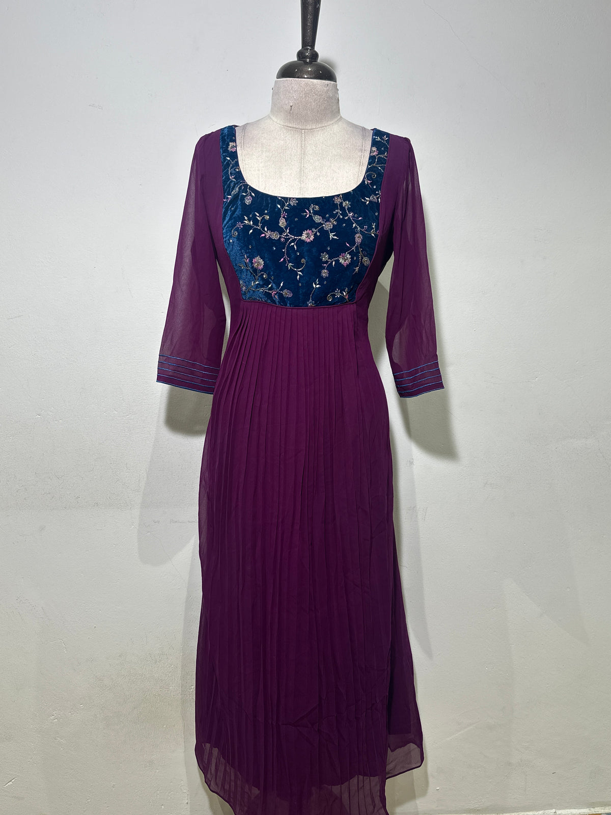 OFFER SALES TOP'S - IHA 35163