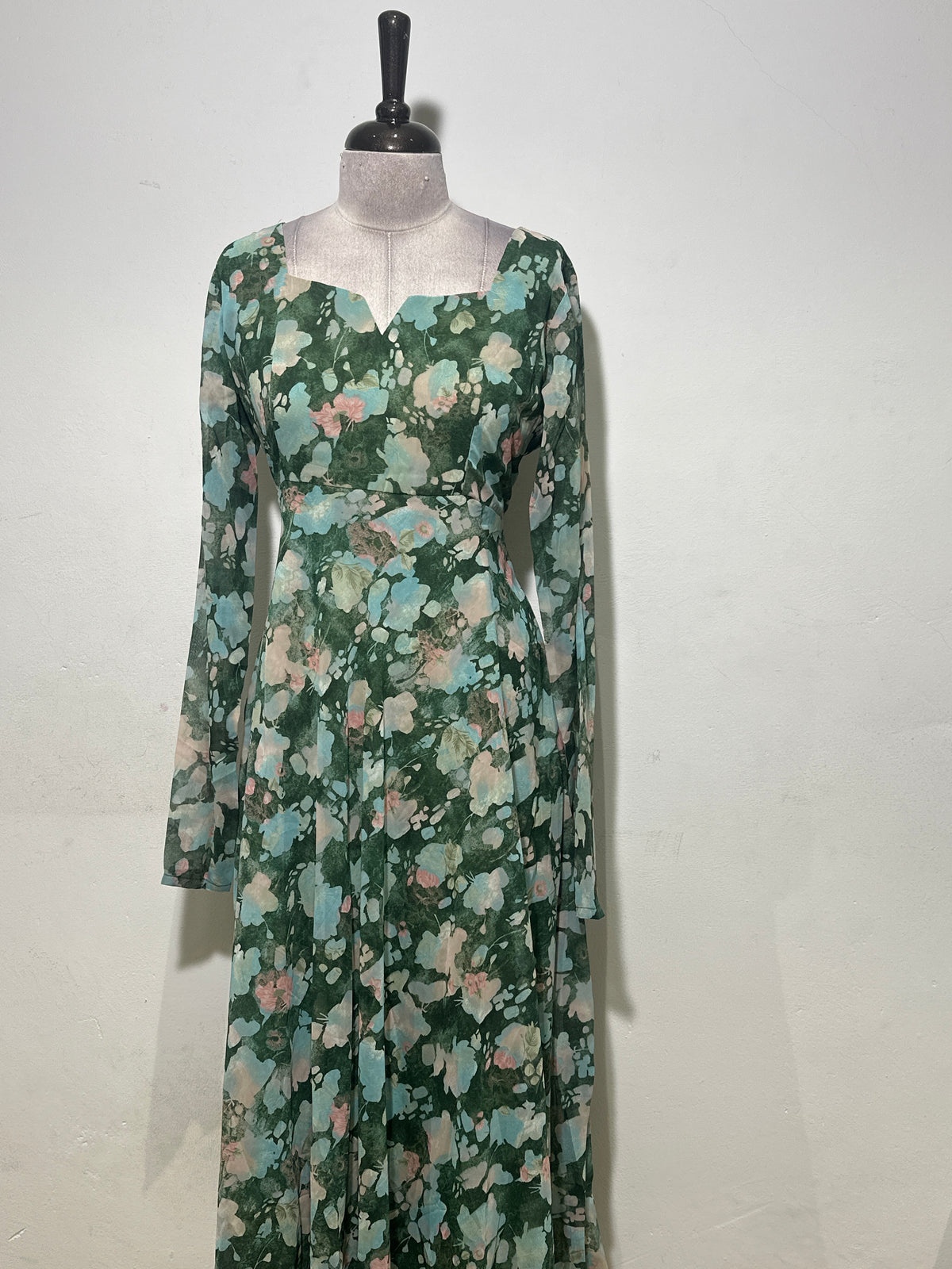 OFFER SALES TOP'S -  IHA 35651