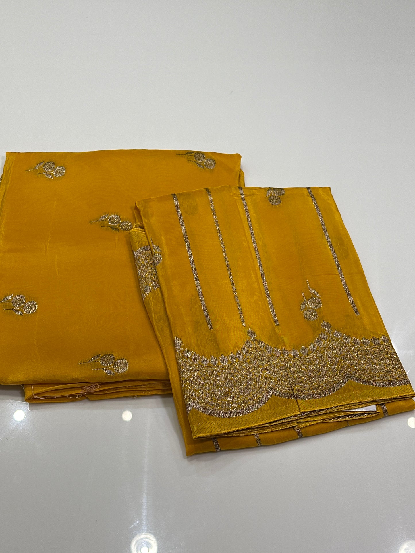 OFFER SALES UNSTITCHED SALWAR SUITS -  IHA 33459