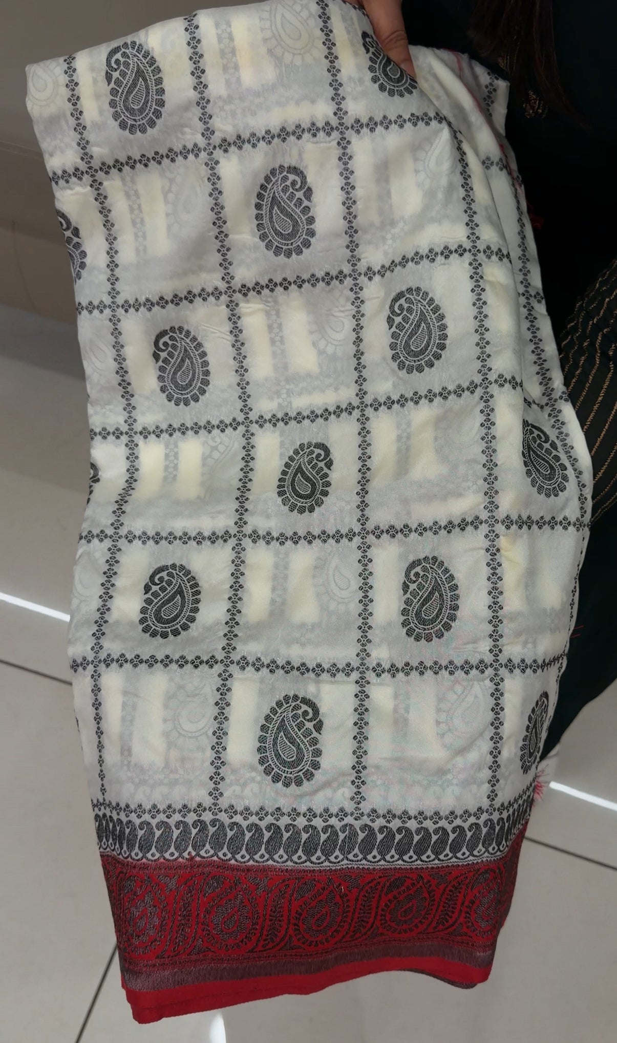 SEMI KATAN SAREES - IHA 29302