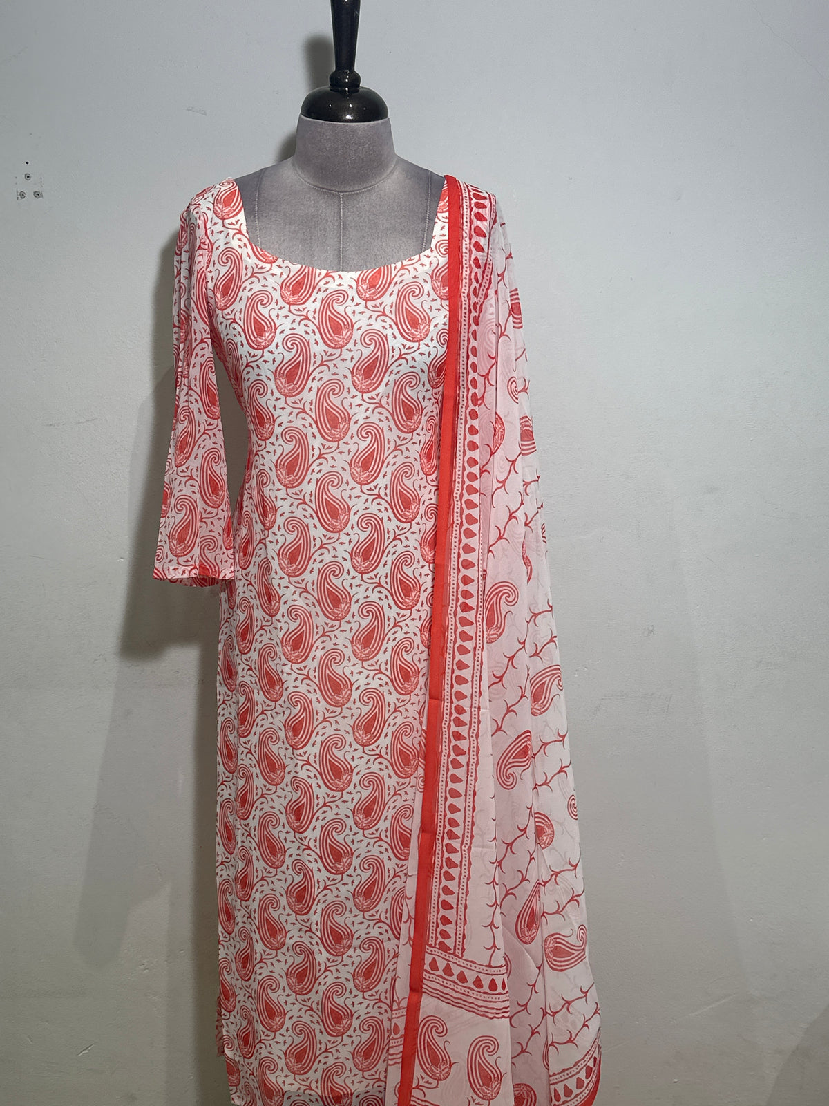 OFFER SALES TOP'S -  IHA 35977