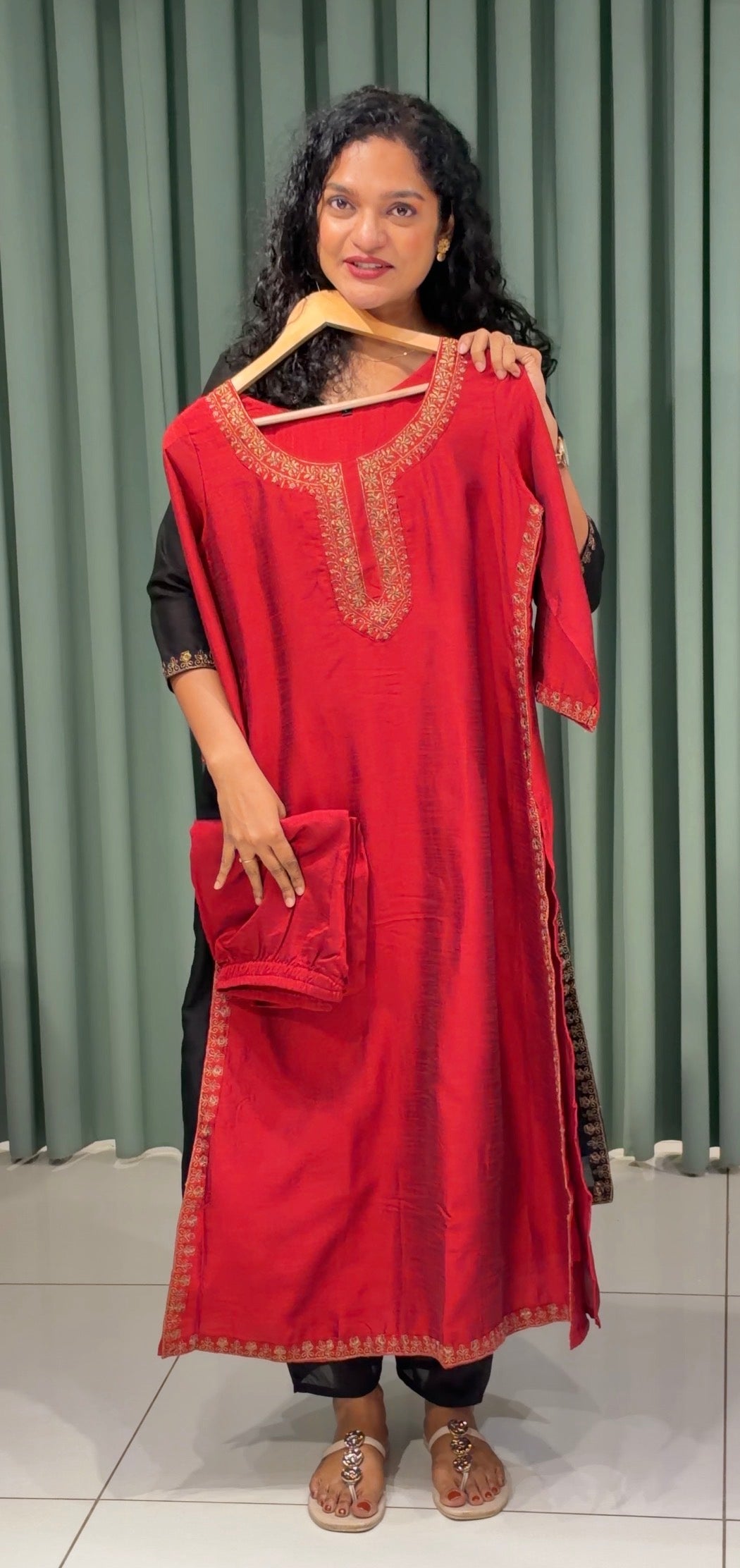 SEMI RAW SILK  TOP AND BOTTOM  - IHA 36006