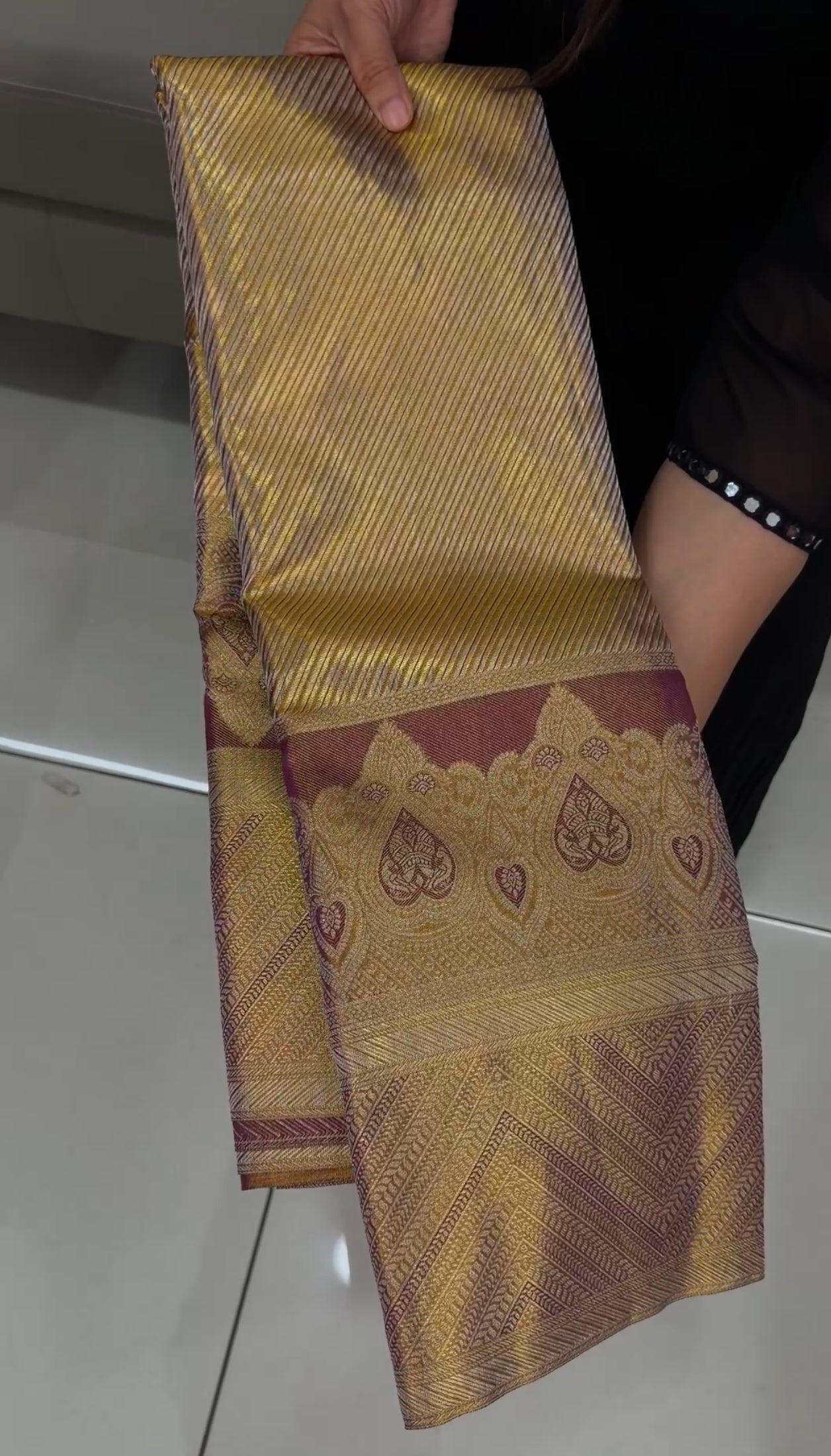TISSUE KANCHIPURAM SILK SAREES - IHA 29253