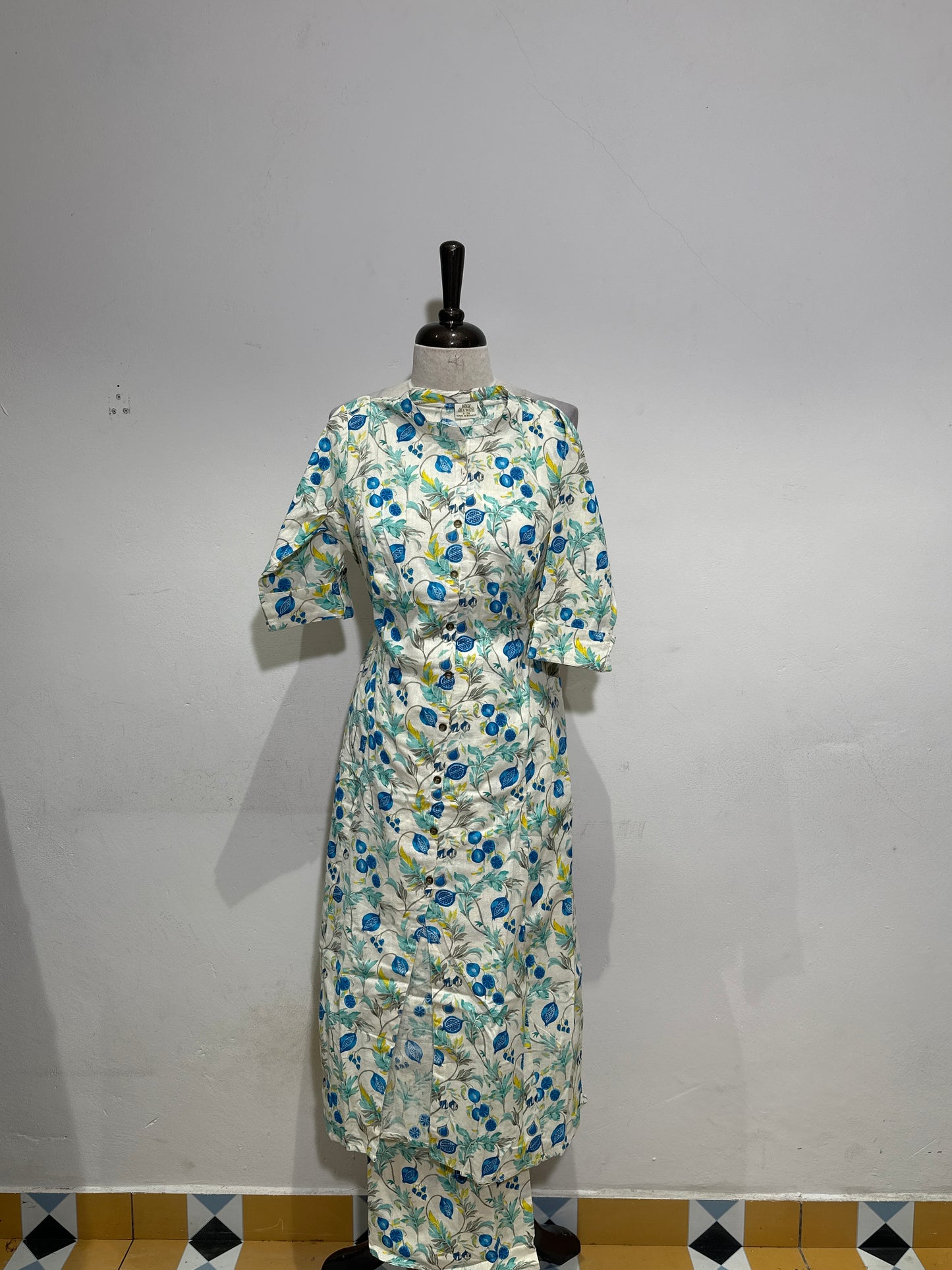 OFFER SALES TOP AND BOTTOM  -  IHA 34284
