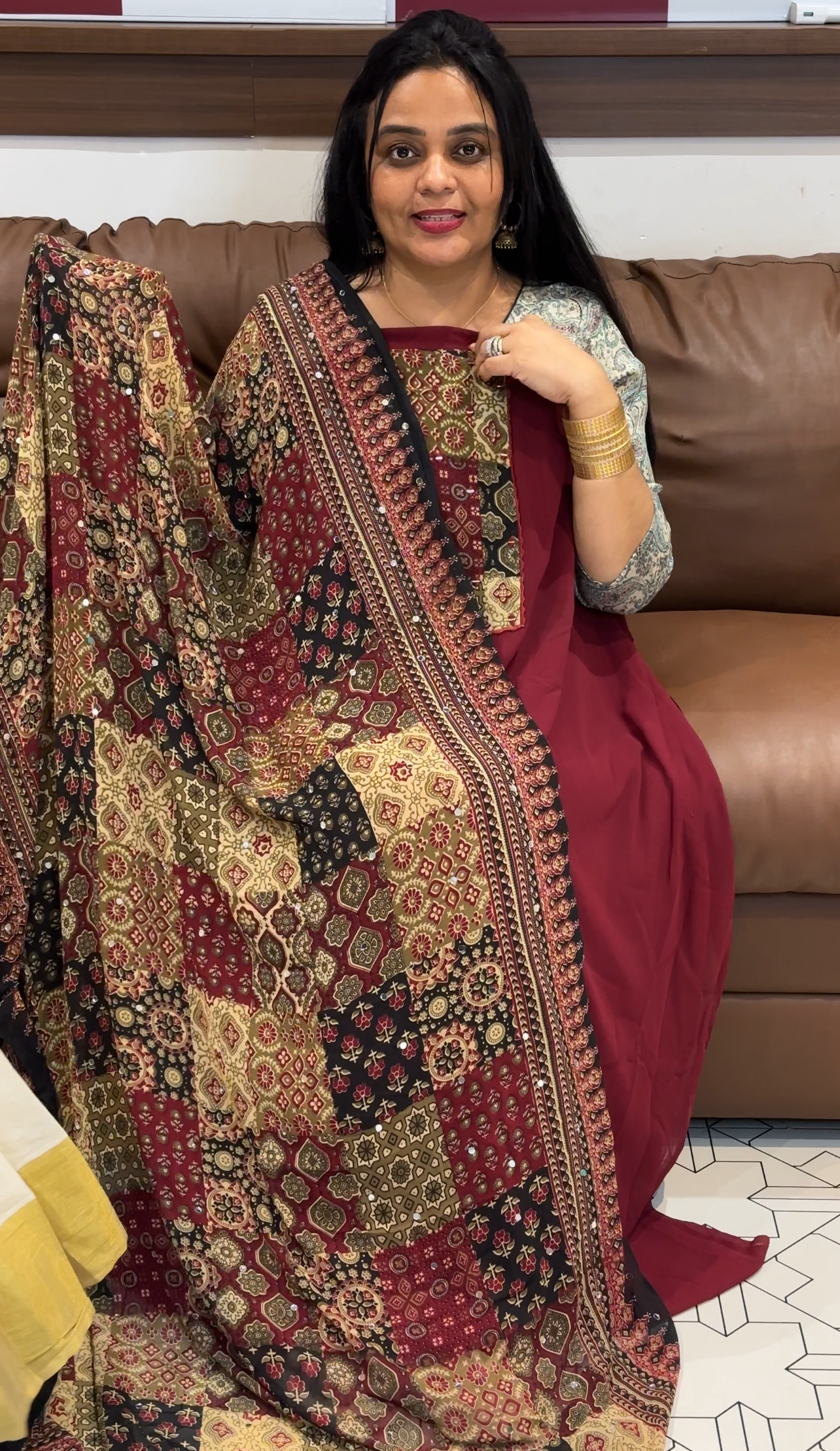 OFFER SALES UNSTITCHED SALWAR SUITS - IHA 34980