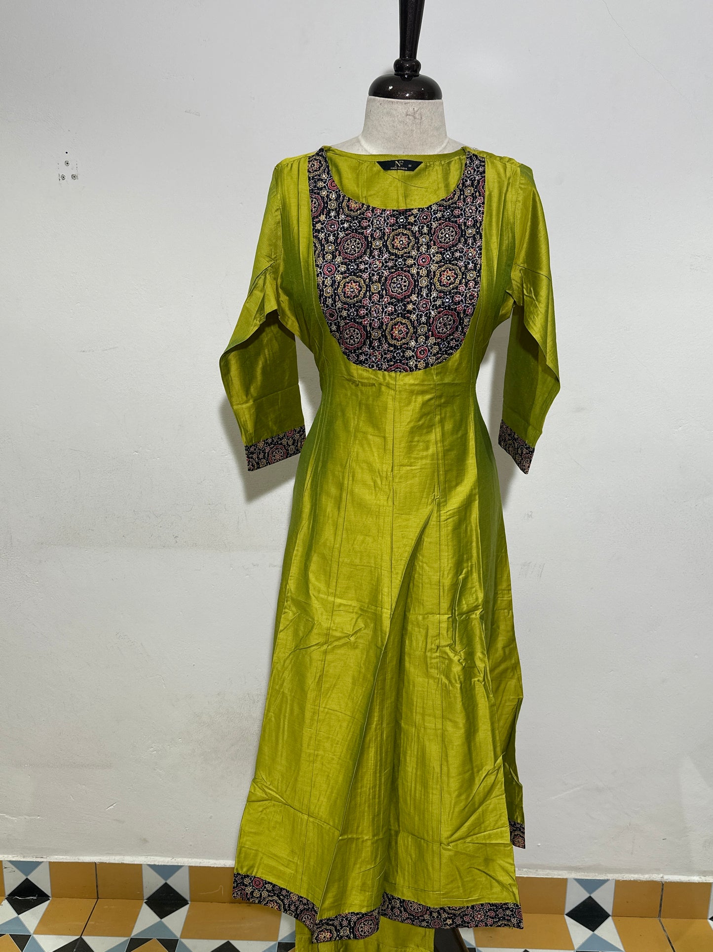 OFFER SALES TOP AND BOTTOM  -  IHA 34262