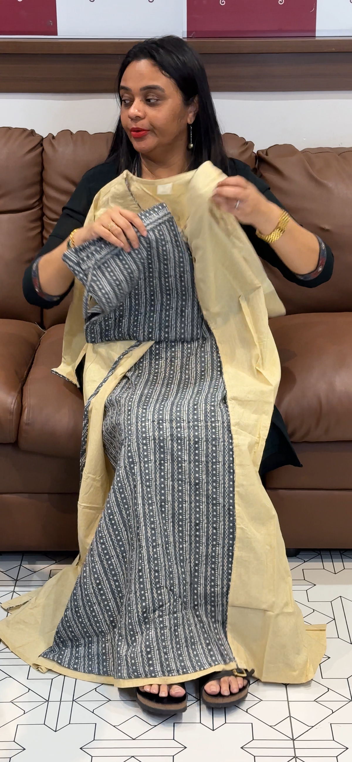 OFFER SALES READY TO WEAR SETS - IHA 35748