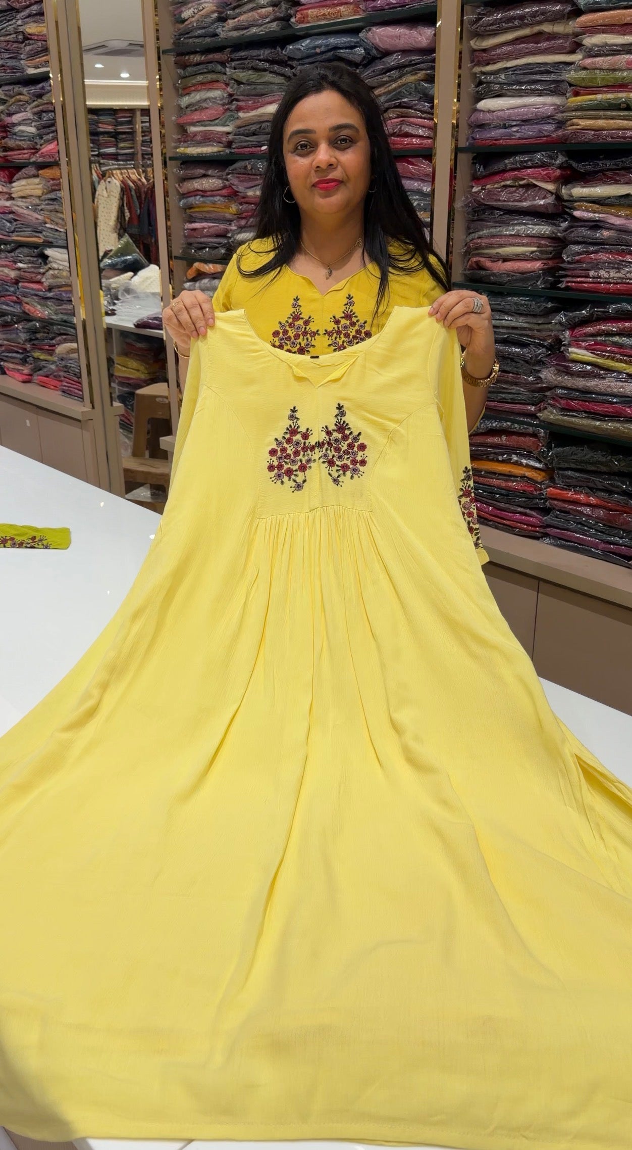 CRUSHED RYON GOWN - IHA 34805