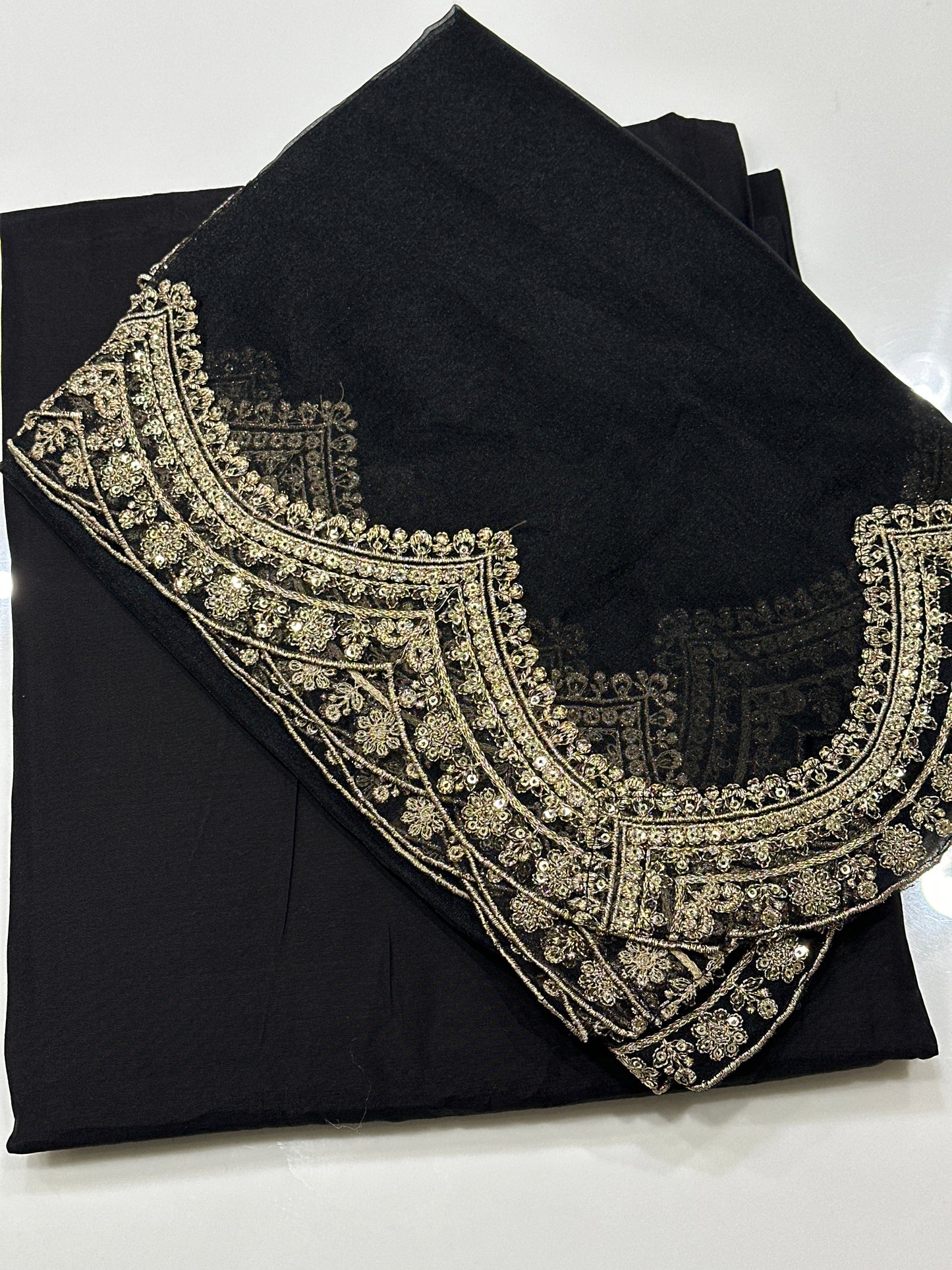 OFFER SALES UNSTITCHED SALWAR SUITS -  IHA 33704
