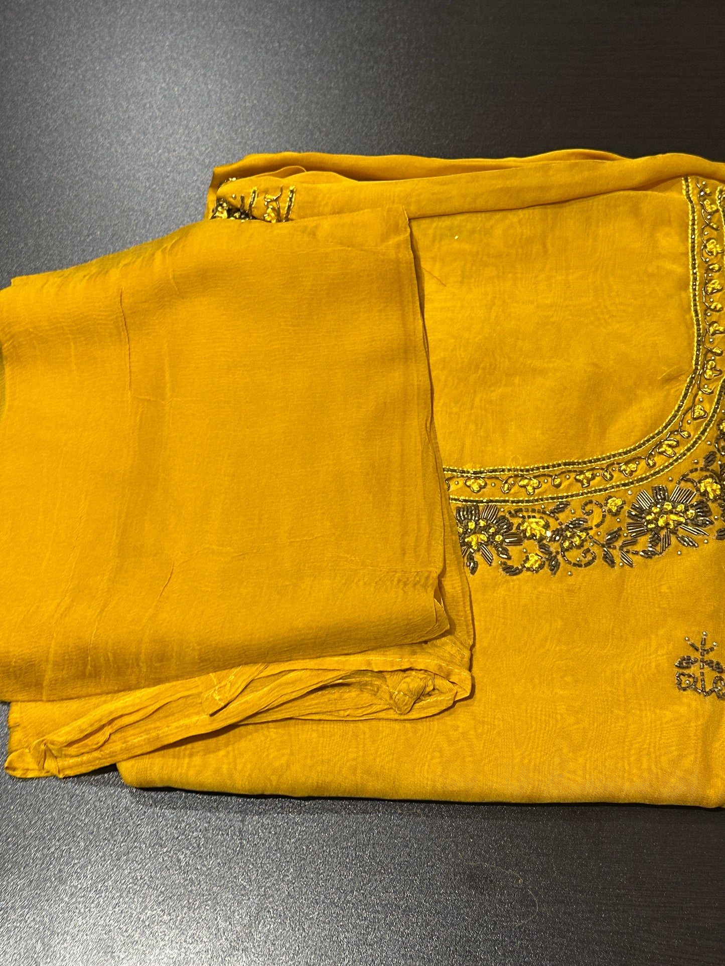 OFFER SALES UNSTITCHED SALWAR SUITS -  IHA 34199