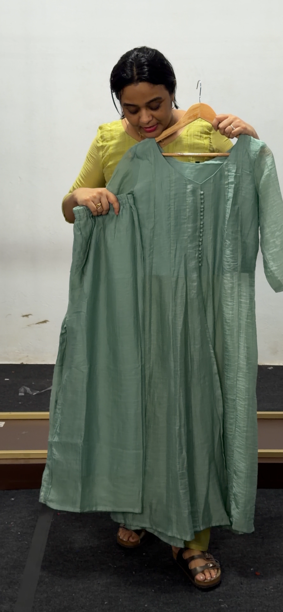 IMPORTED TOP AND BOTTOM  - IHA 36069