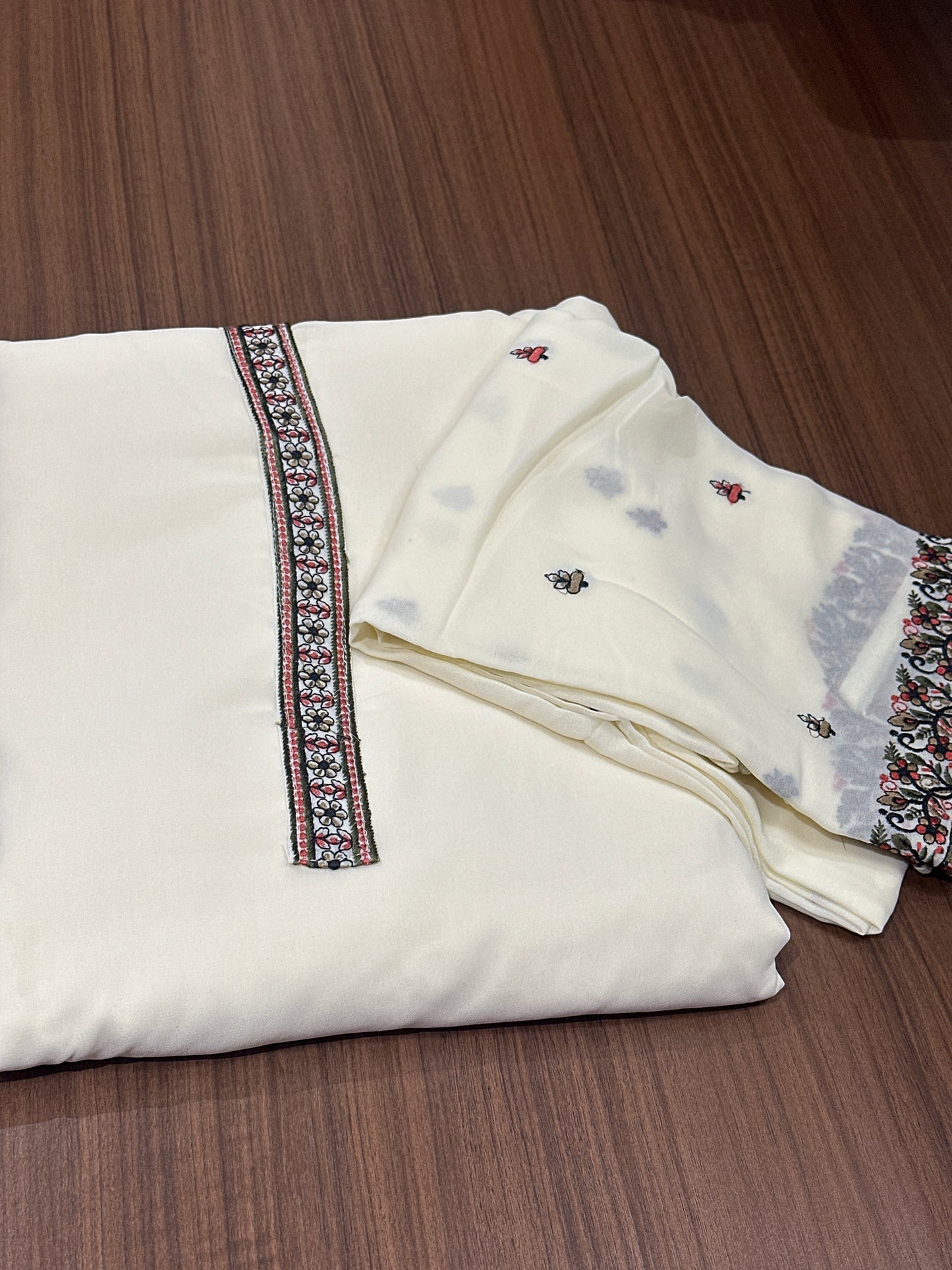 OFFER SALES UNSTITCHED SALWAR SUITS -  IHA 34051