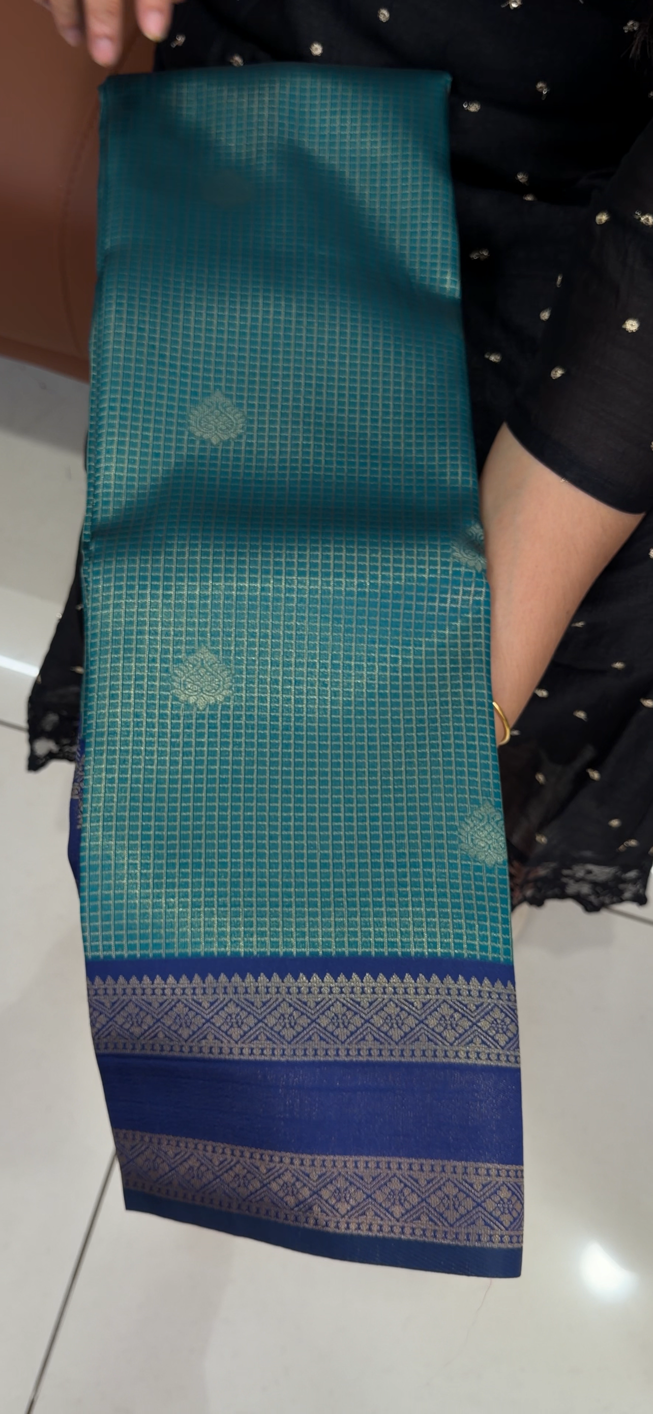 BUDGET BUY SAREES - IHA 33455