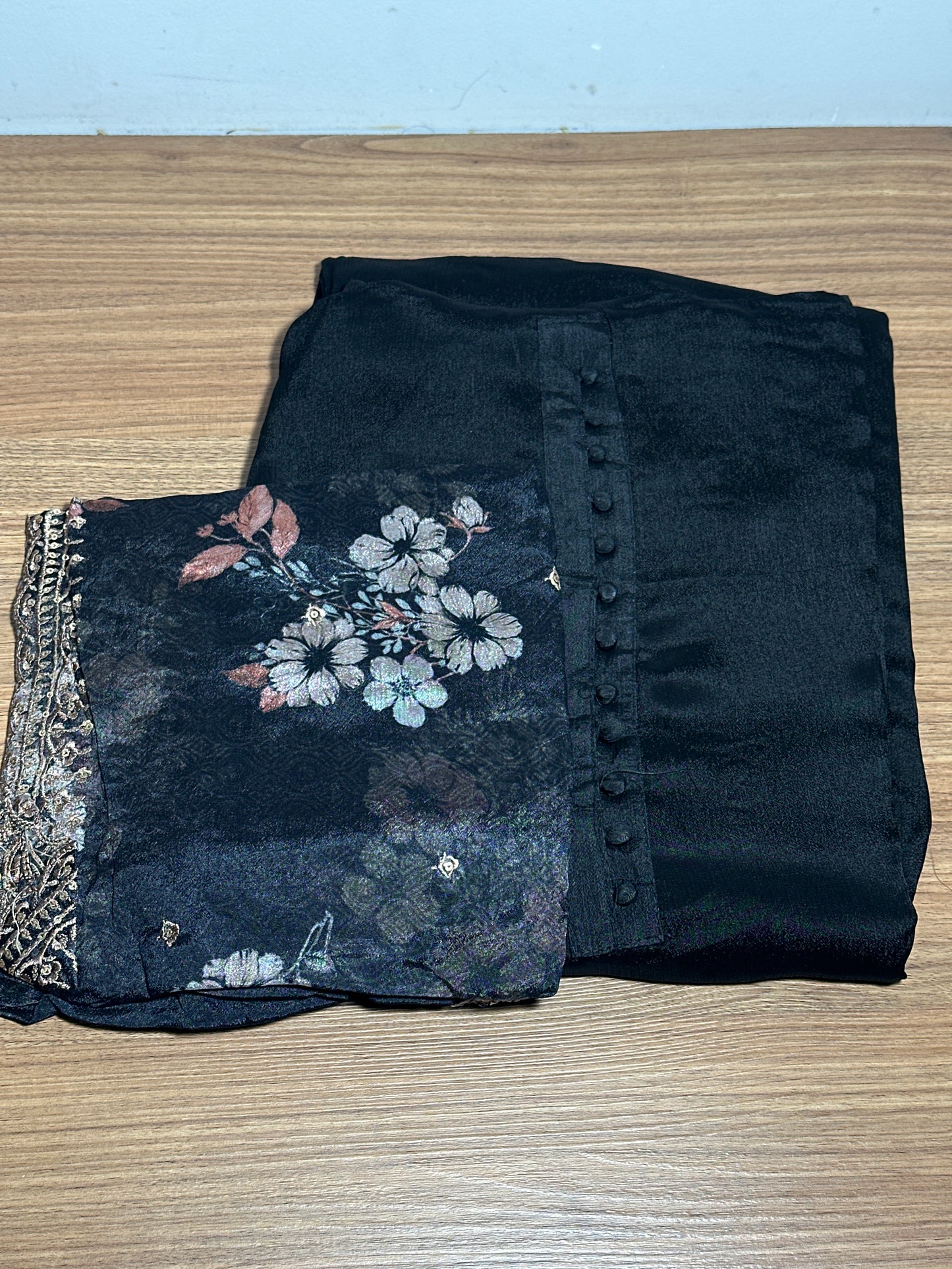 OFFER SALES UNSTITCHED SALWAR SUITS -  IHA 33646