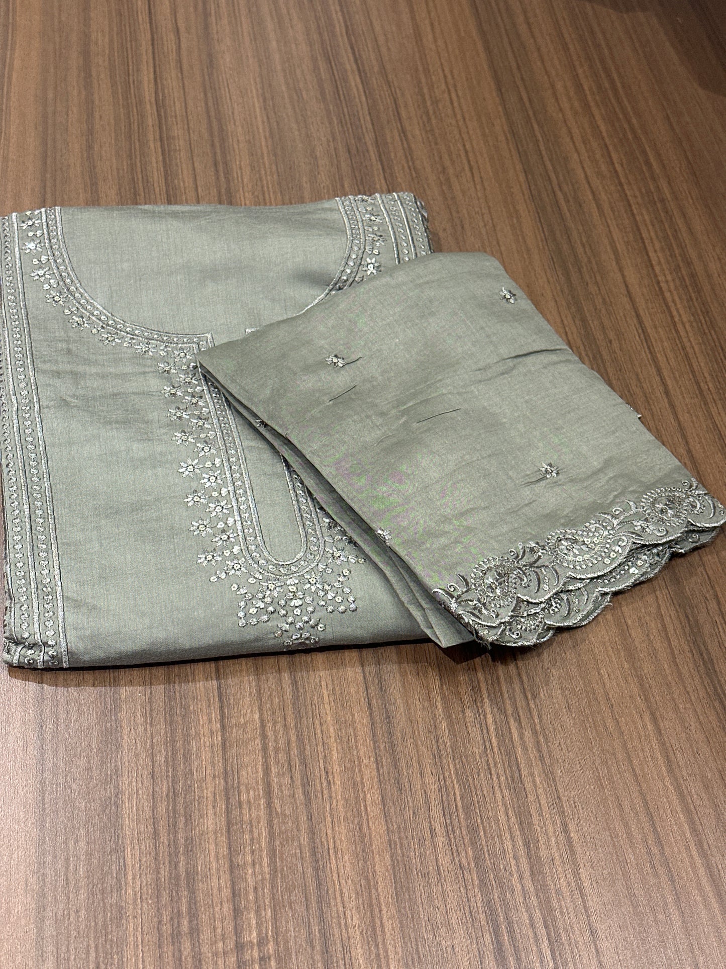 OFFER SALES UNSTITCHED SALWAR SUITS -  IHA 34051