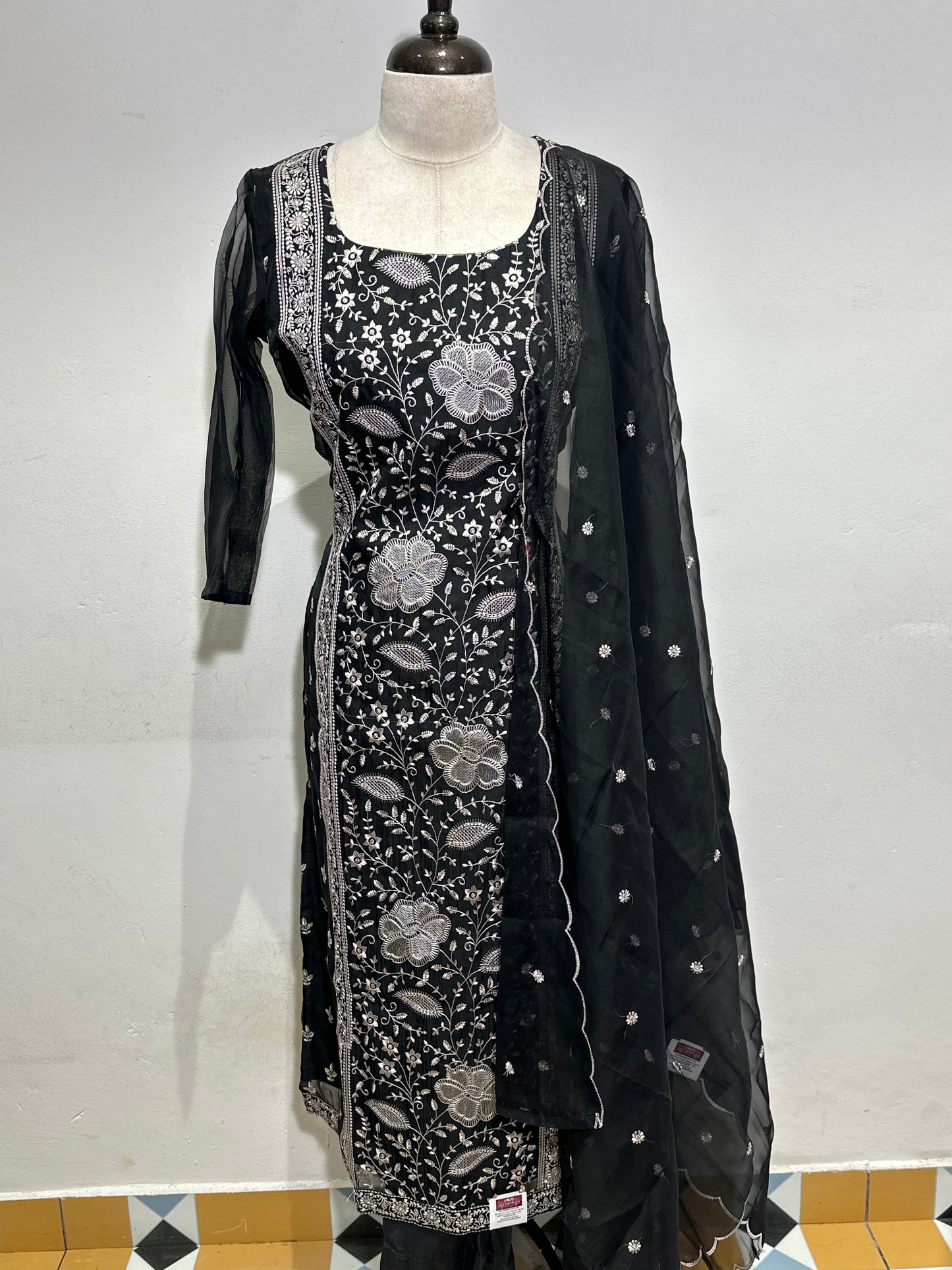 OFFER SALES TOP AND BOTTOM  -  IHA 34284