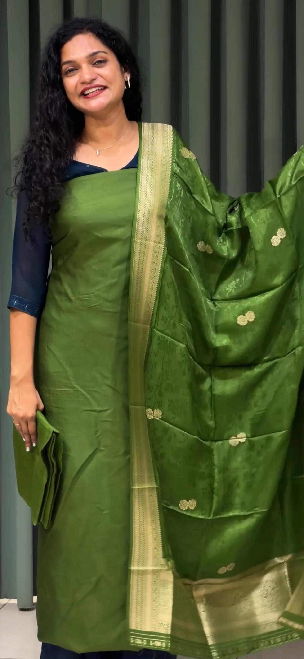 DOLA BANARASI UNSTITCHED SLAWAR SUITS - IHA 33490