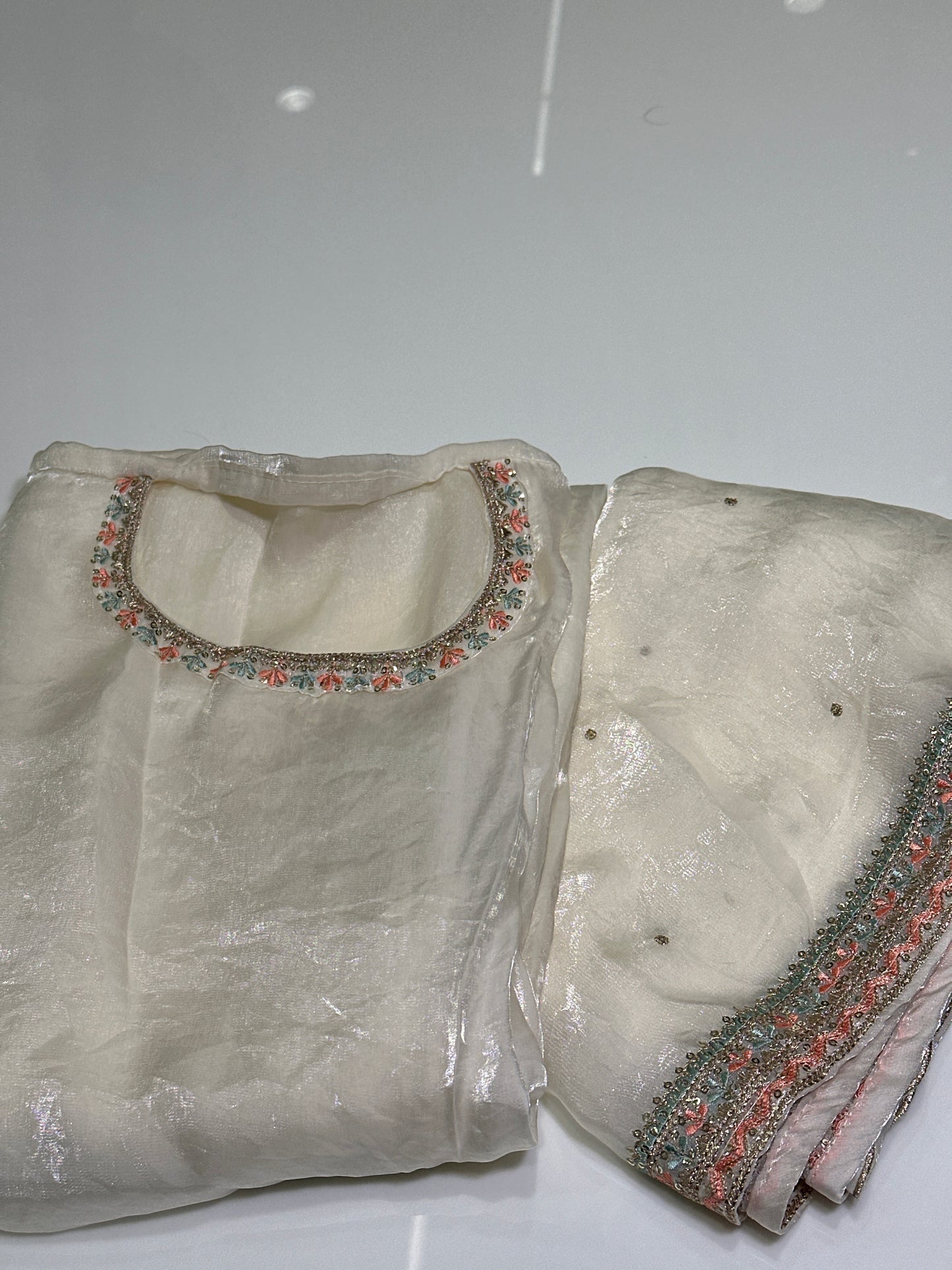 OFFER SALES UNSTITCHED SALWAR SUITS -  IHA 33441