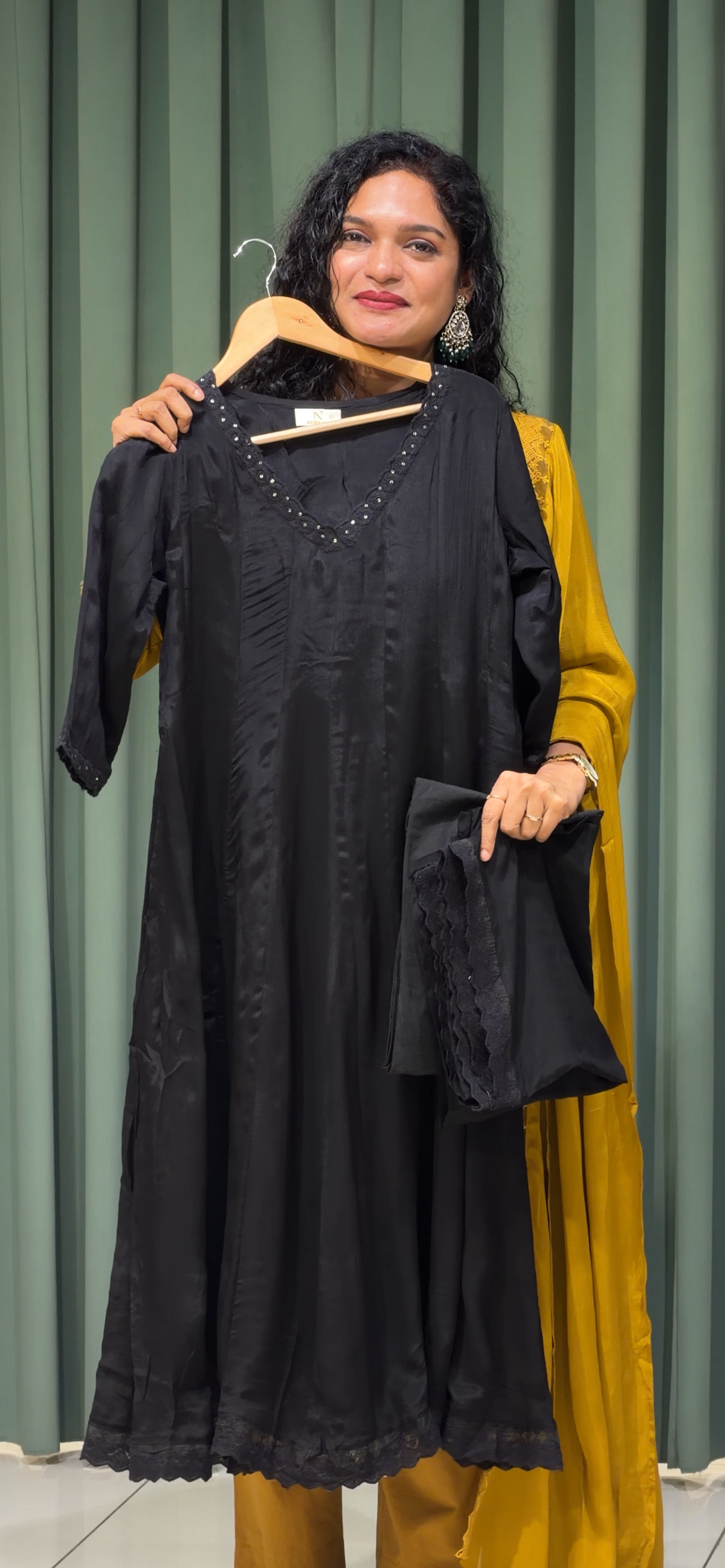 CHINON TOP, BOTTOM AND DUPATTA - IHA 35154