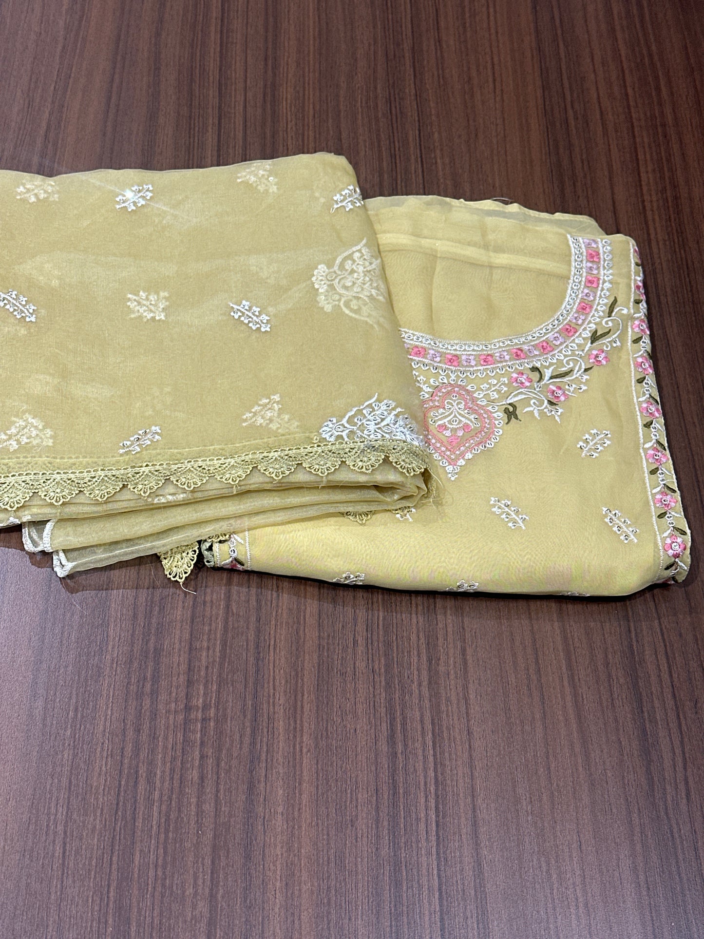 OFFER SALES UNSTITCHED SALWAR SUITS -  IHA 33753