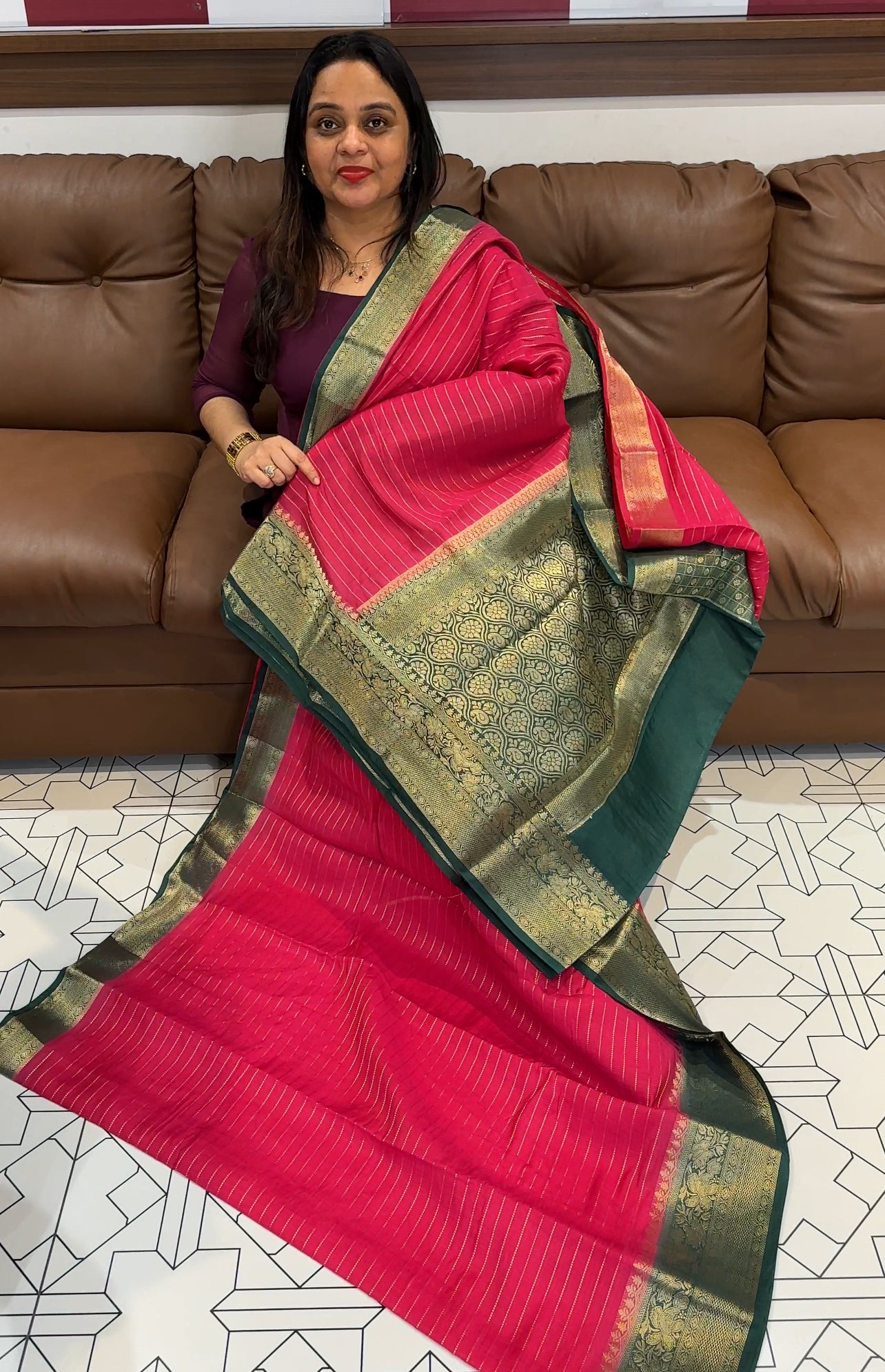 SEMI BANARASI SAREE - IHA 19081