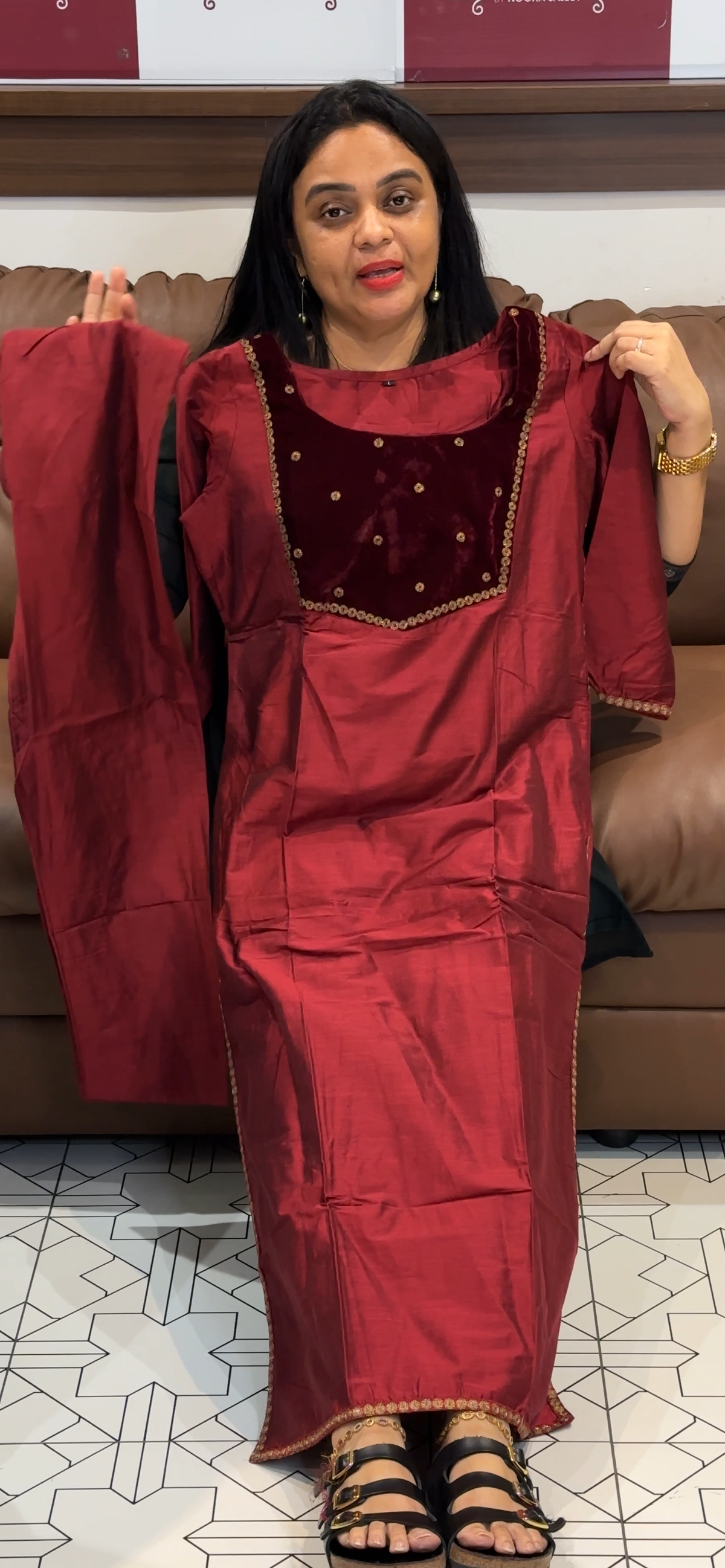 OFFER SALES READY TO WEAR SETS - IHA 35748