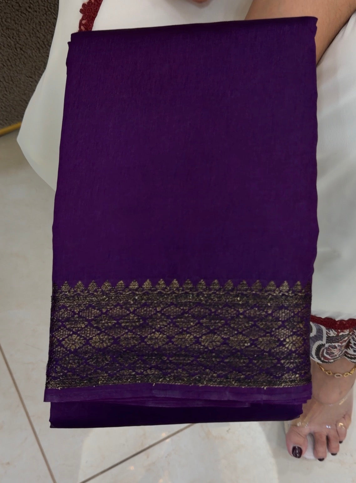 SEMI BANARASI SAREES - IHA 32900