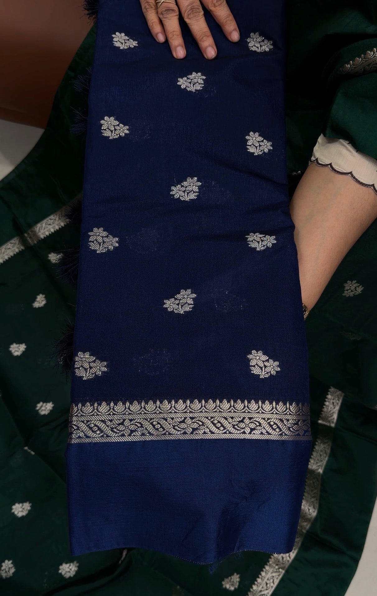 SEMI BANARASI SAREES - IHA 34061