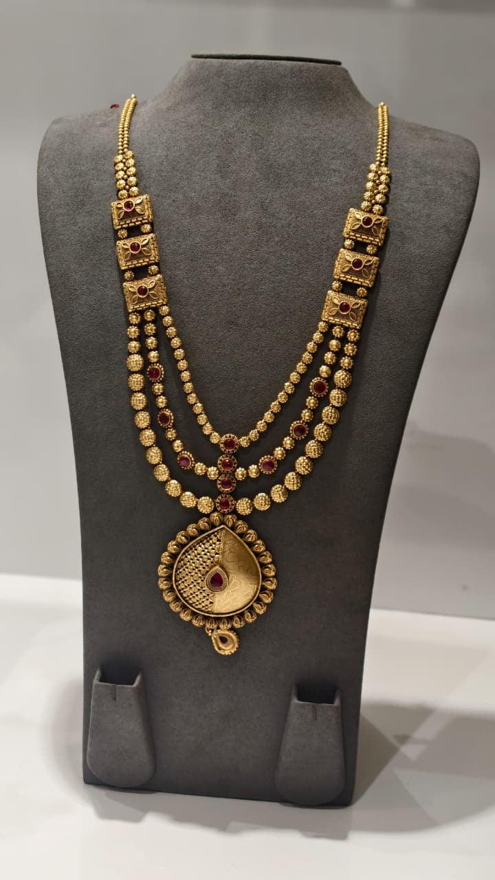 DESIGNER NECKLACE SETS - IHA 35831