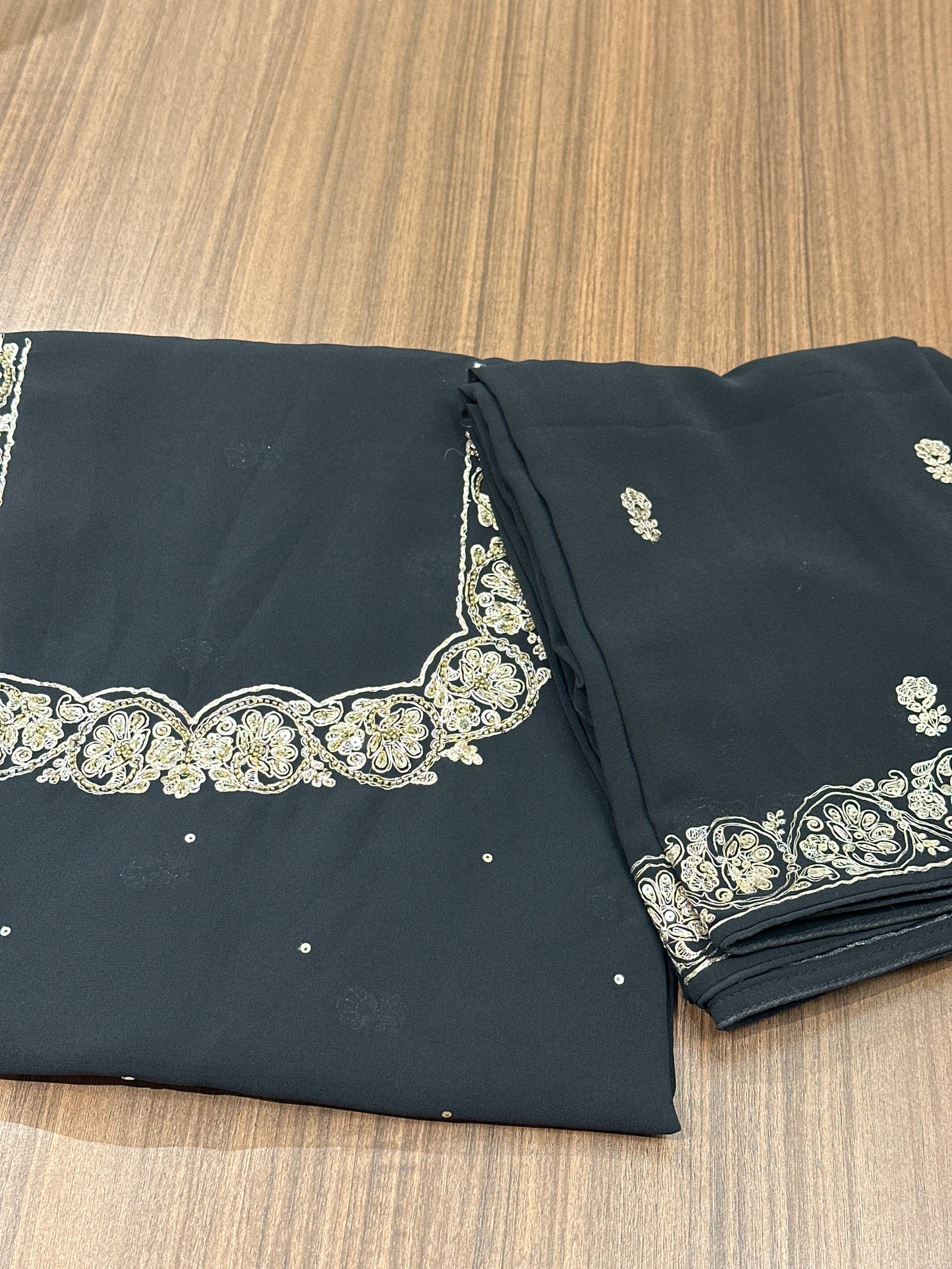 OFFER SALES UNSTITCHED SALWAR SUITS -  IHA 33937